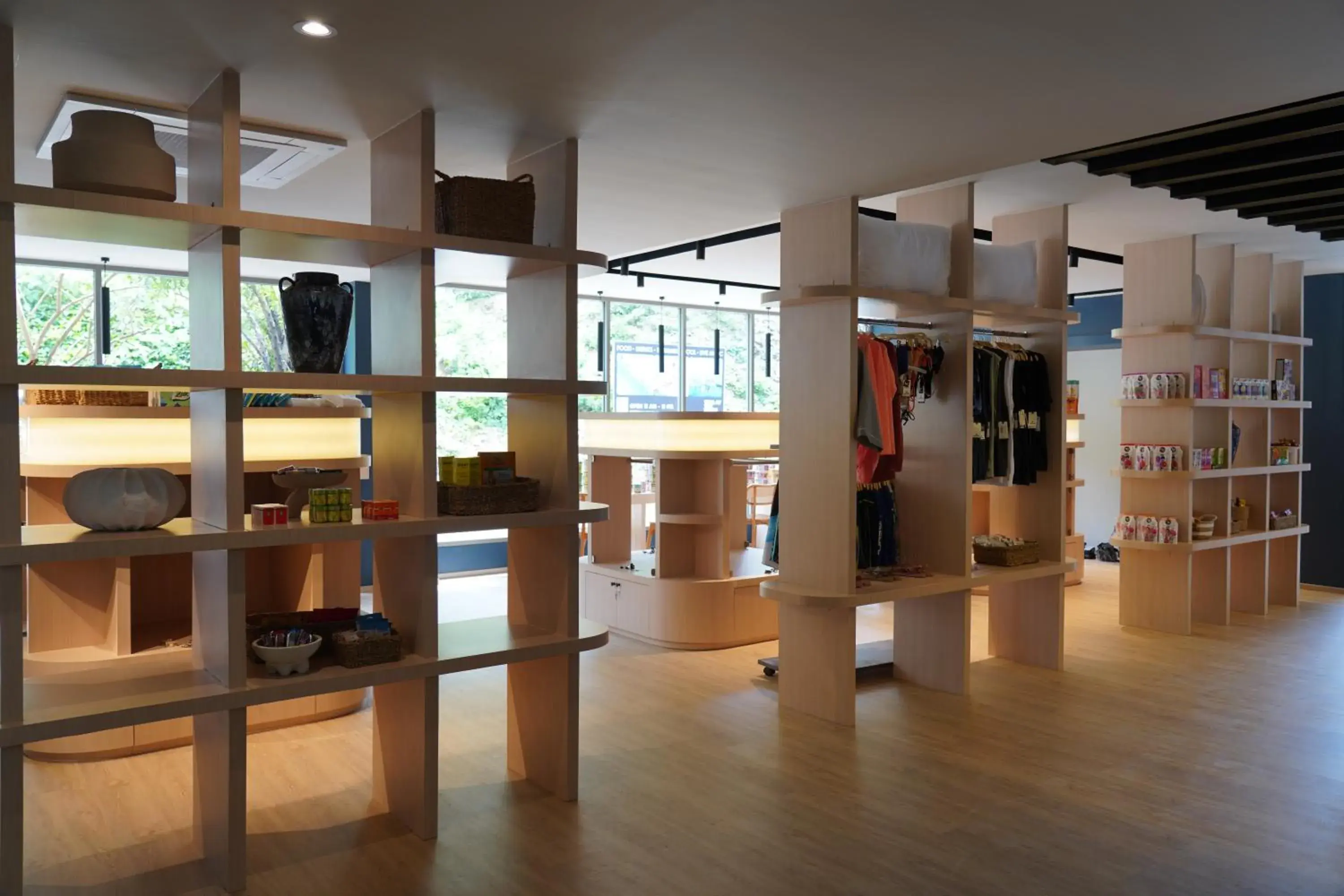 Property building in Hotel Tide Phuket Beachfront Property building in Hotel Tide Phuket Beachfront