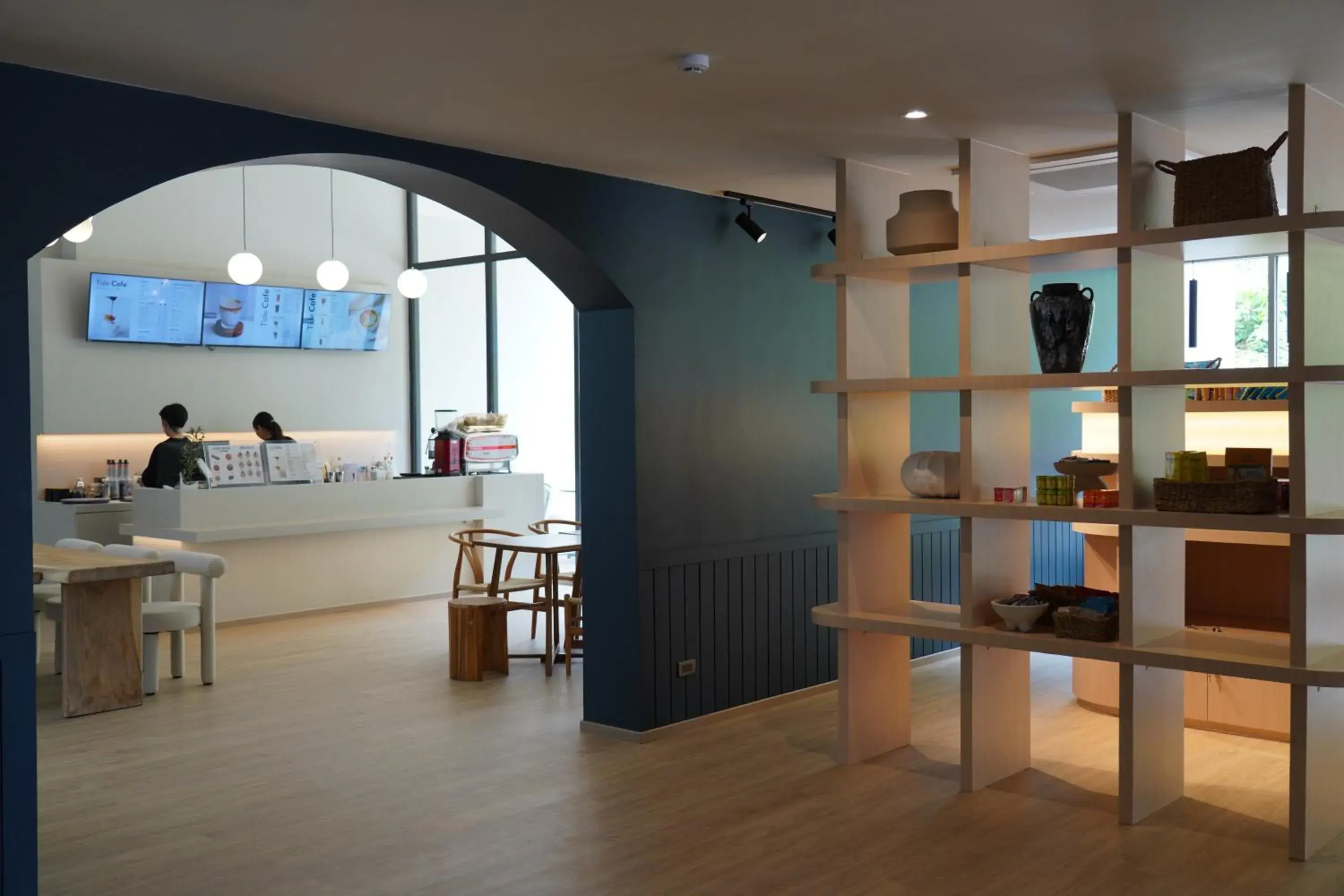 Property building in Hotel Tide Phuket Beachfront Property building in Hotel Tide Phuket Beachfront