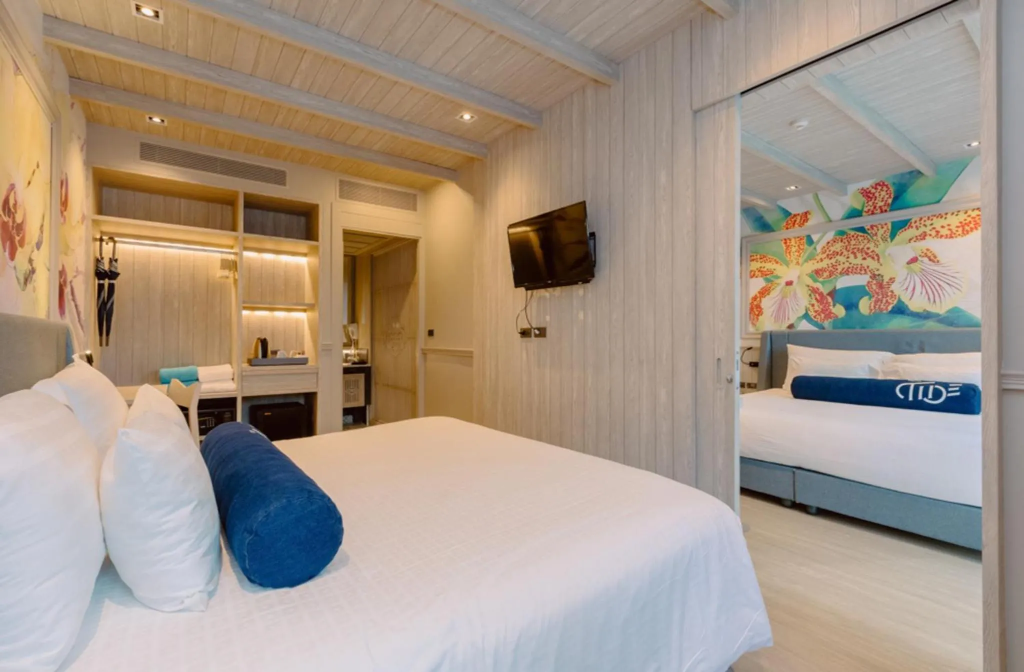 Bedroom, Bed in Hotel Tide Phuket Beachfront