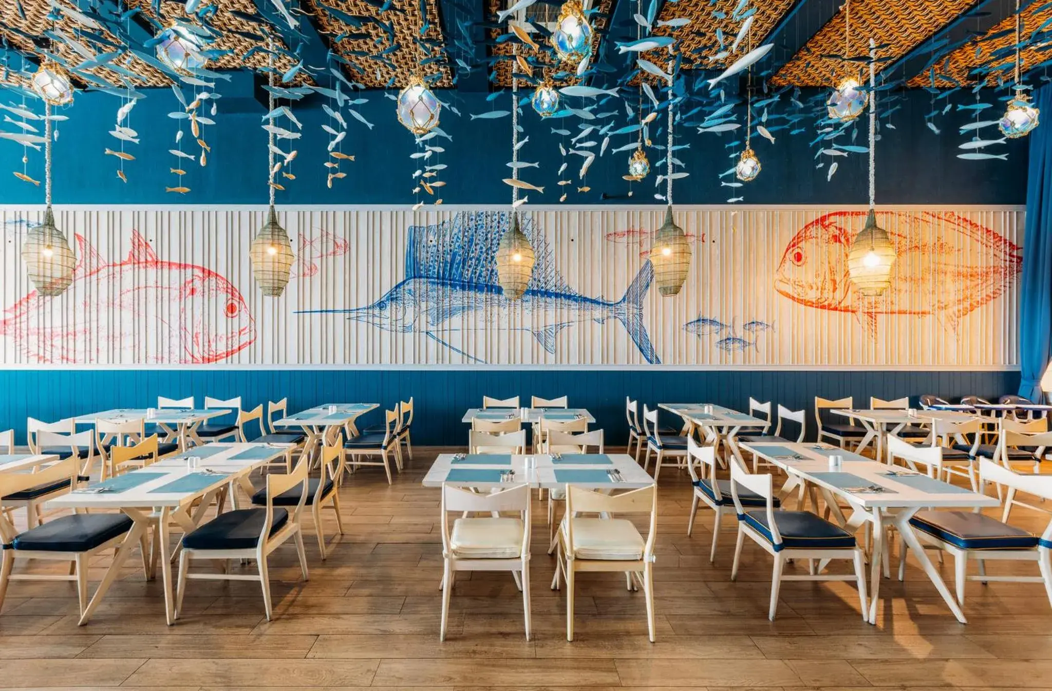 Restaurant/places to eat in Hotel Tide Phuket Beachfront Restaurant/places to eat in Hotel Tide Phuket Beachfront