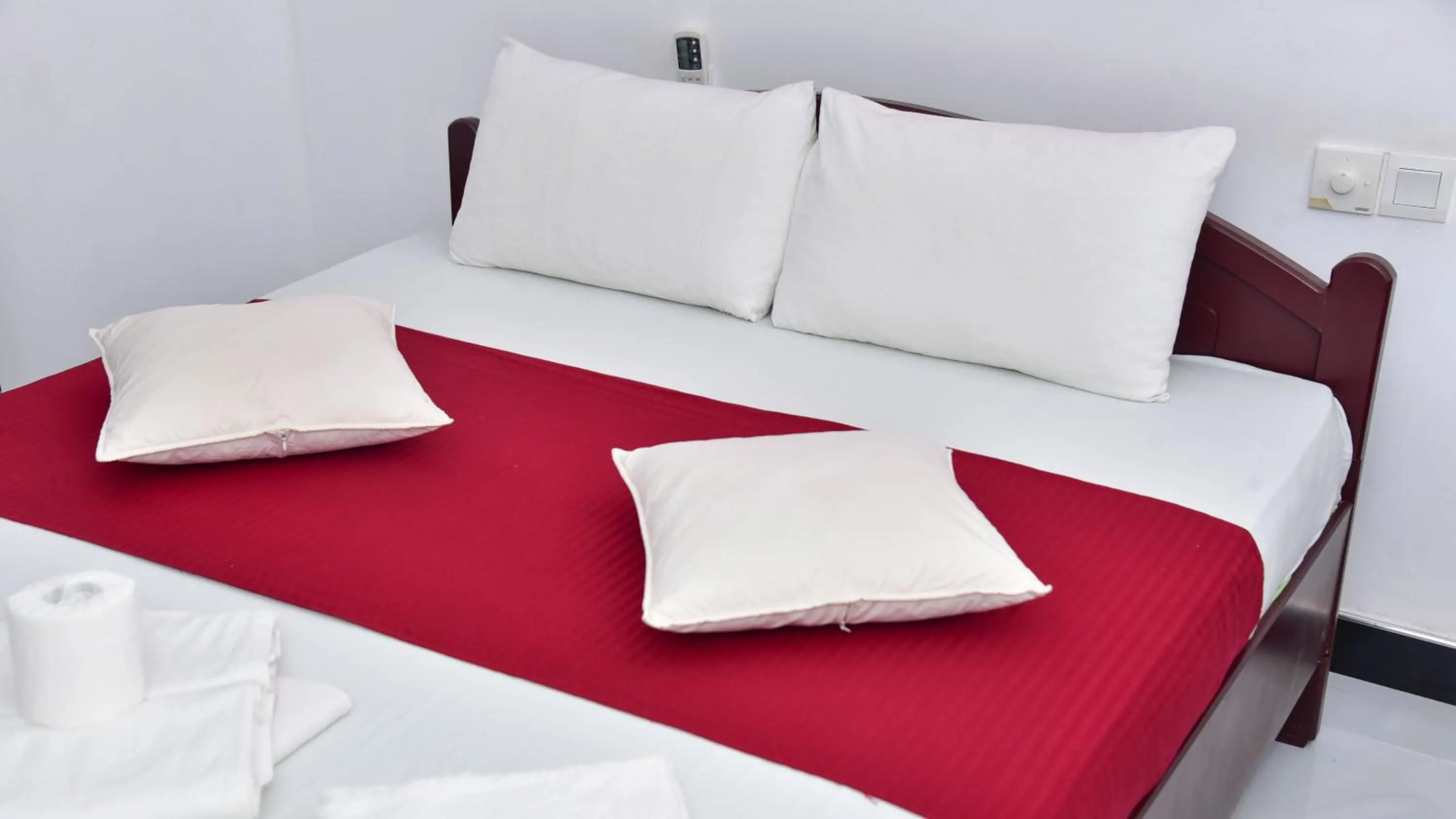 Bed in Sayare Inn