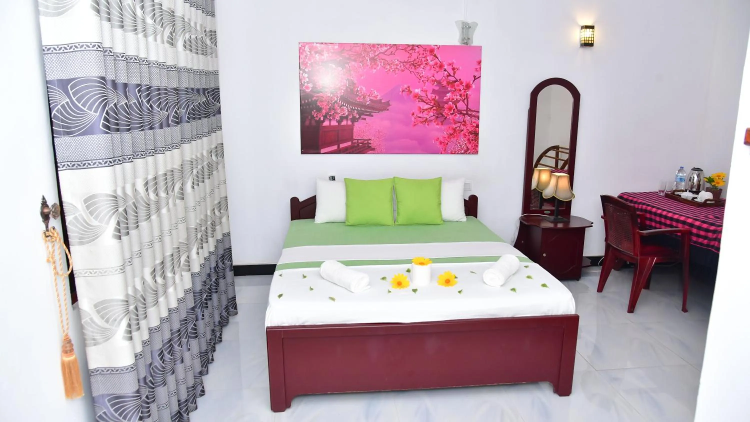 Bed in Sayare Inn