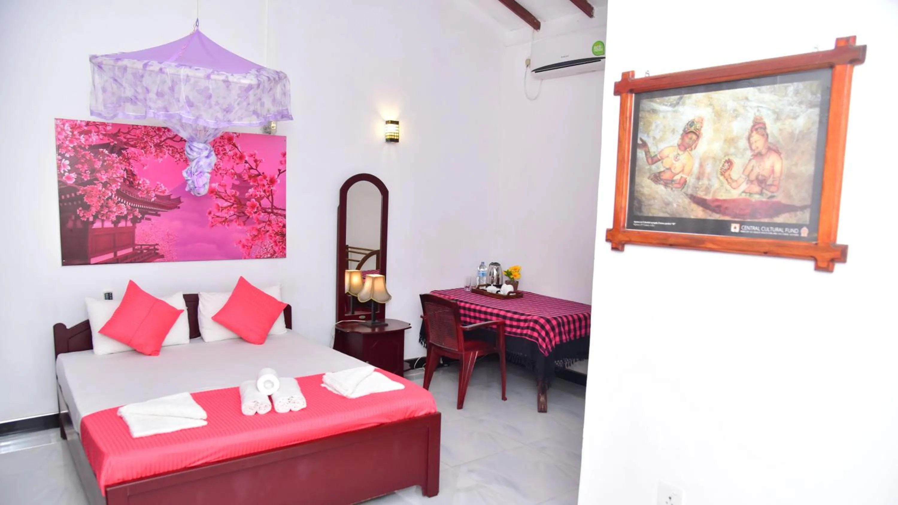 Sayare Inn