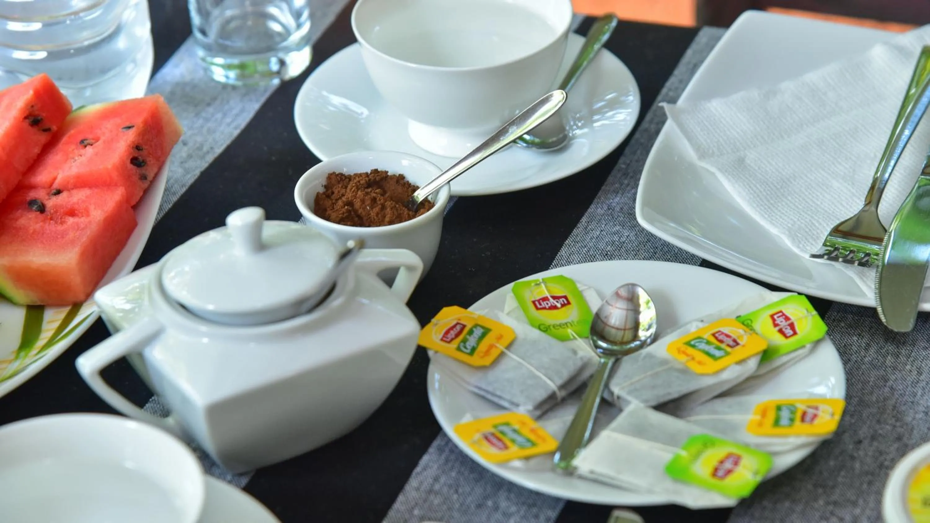 Coffee/tea facilities in Sayare Inn