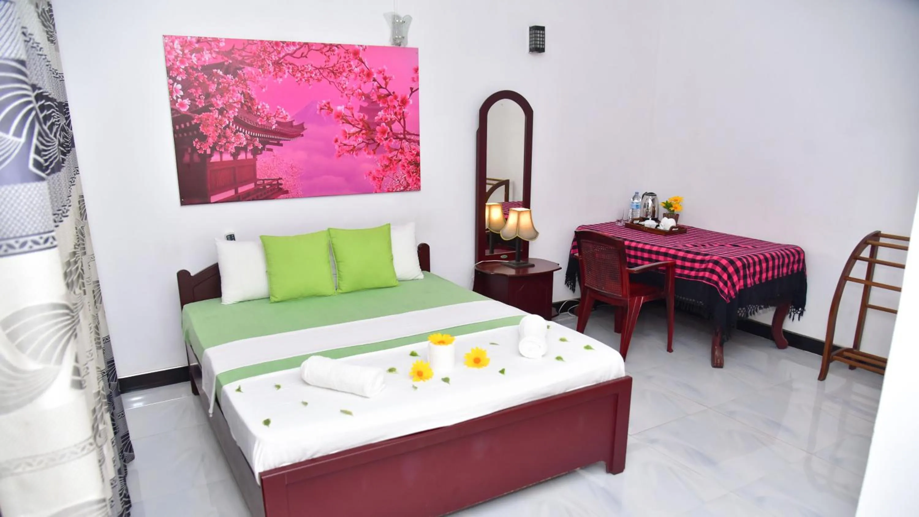 Bed in Sayare Inn