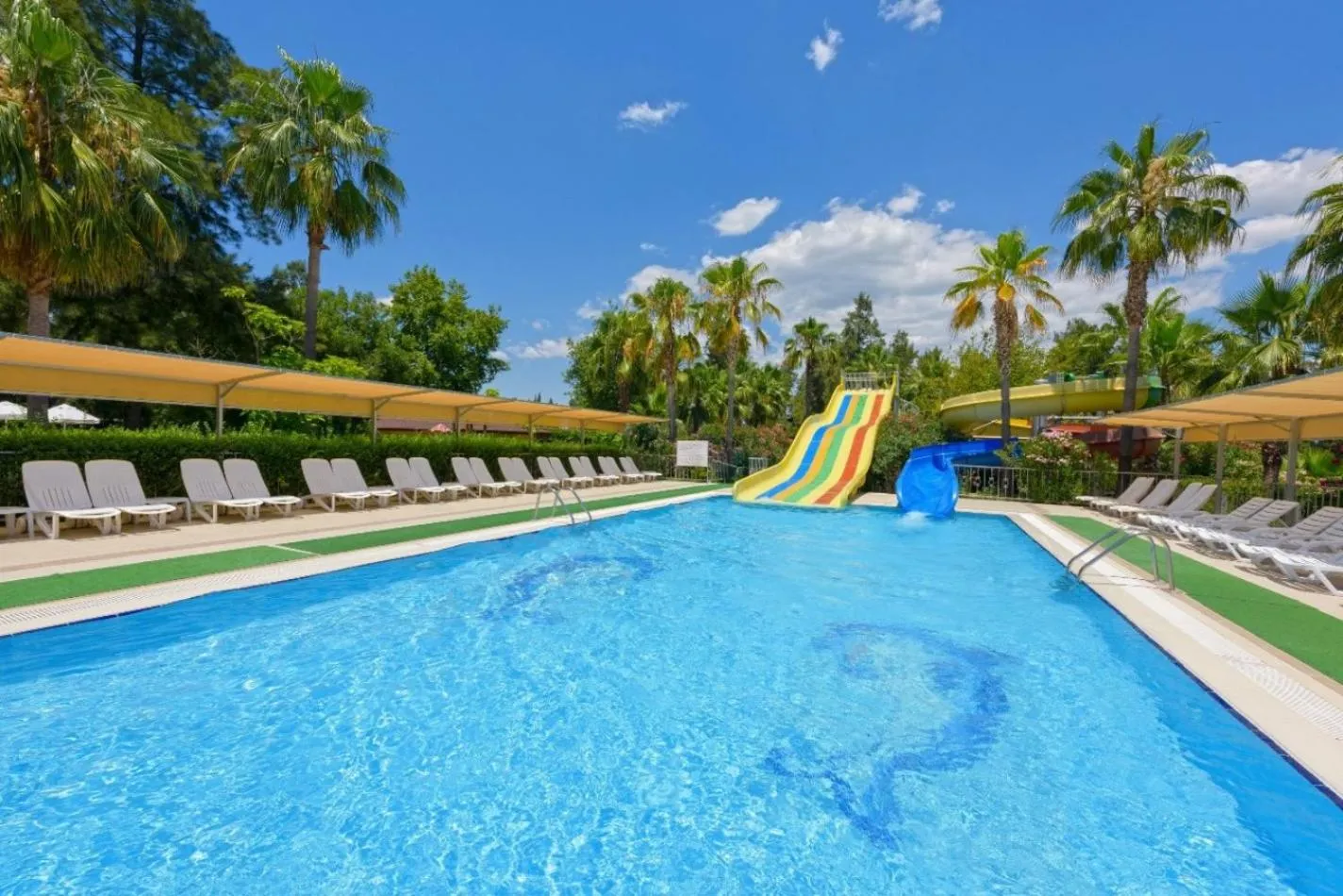 Swimming pool in Club Sidelya Hotel