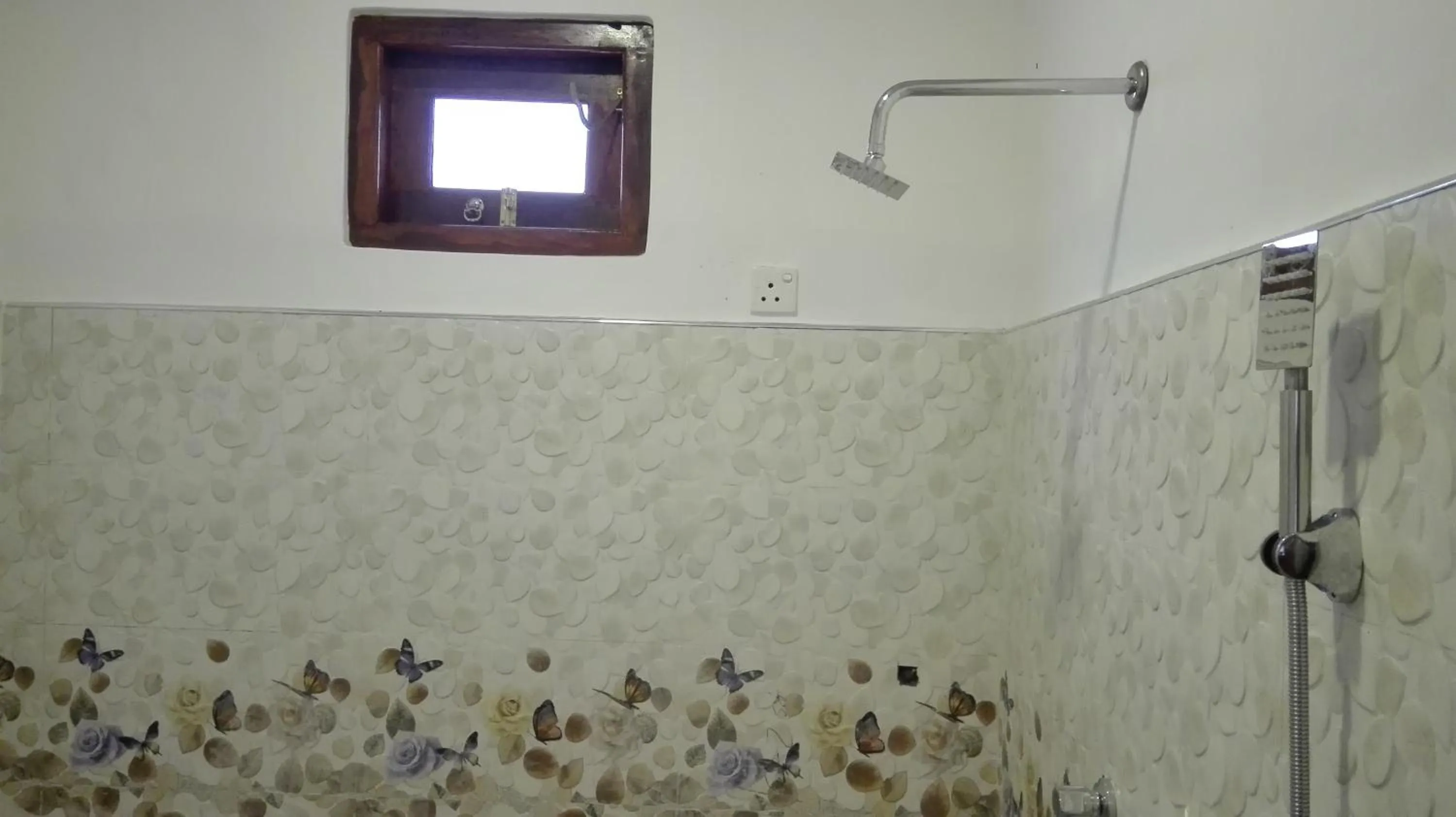 Bathroom in Ranmitha Villa Weligama