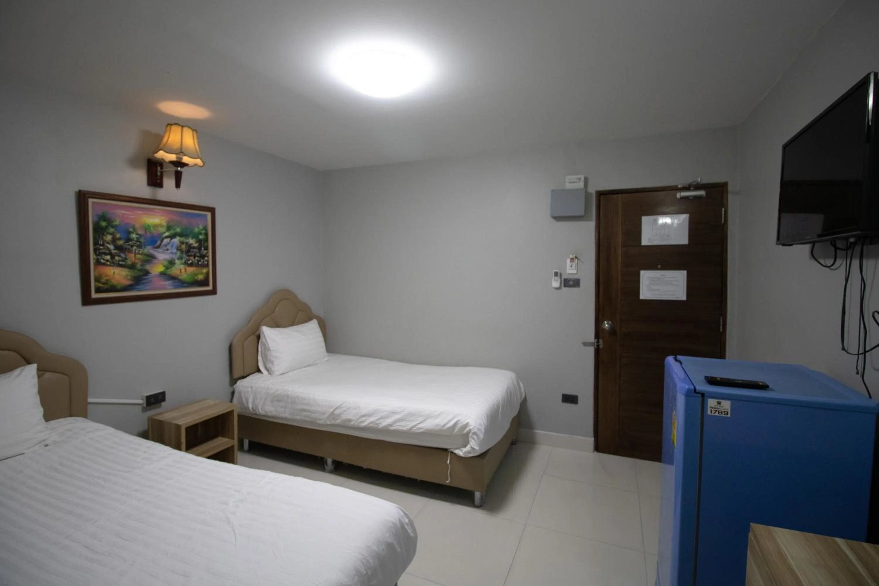 Bedroom, Bed in Kun Hotel