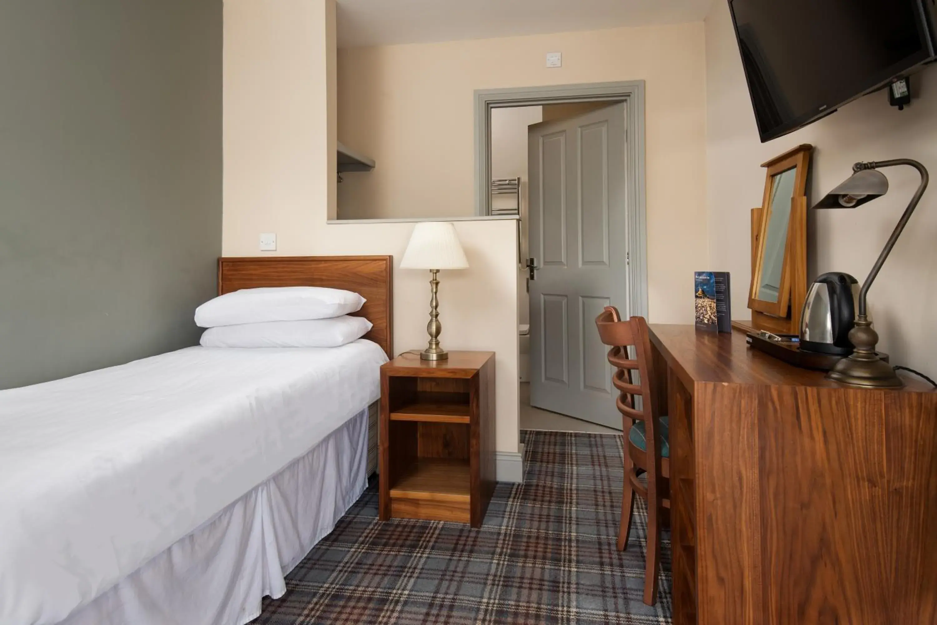 Single Room - single occupancy in The Lindisfarne Inn - The Inn Collection Group Single Room - single occupancy in The Lindisfarne Inn - The Inn Collection Group