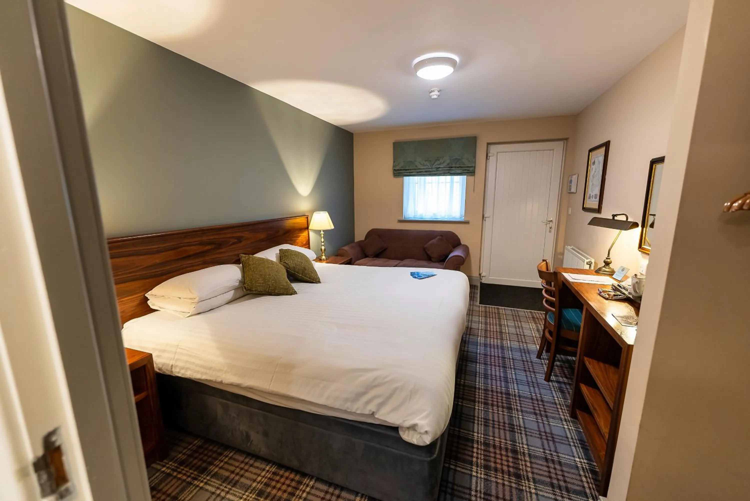 Bedroom, Bed in The Lindisfarne Inn - The Inn Collection Group