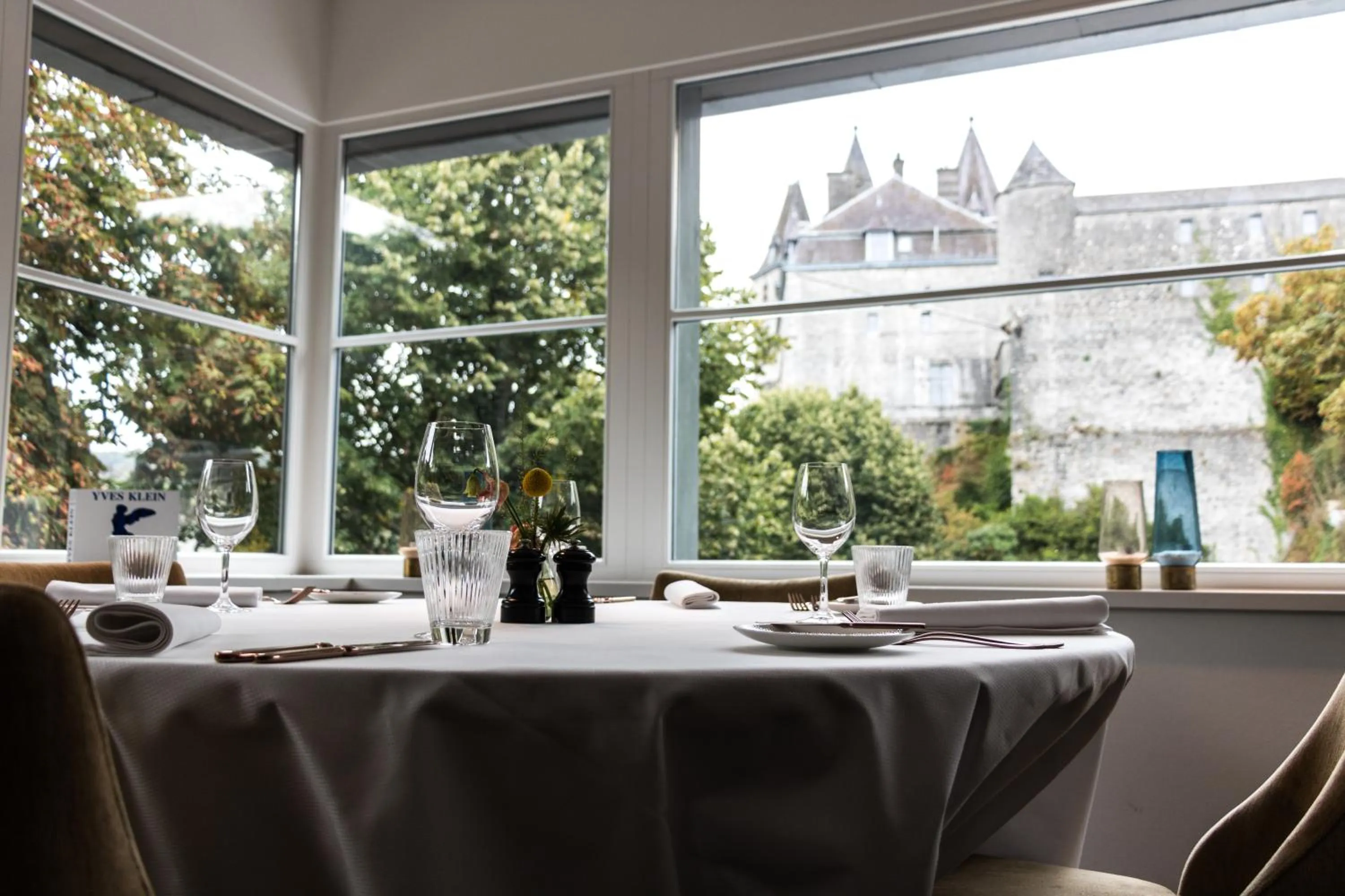 Restaurant/places to eat in Hotel Sanglier