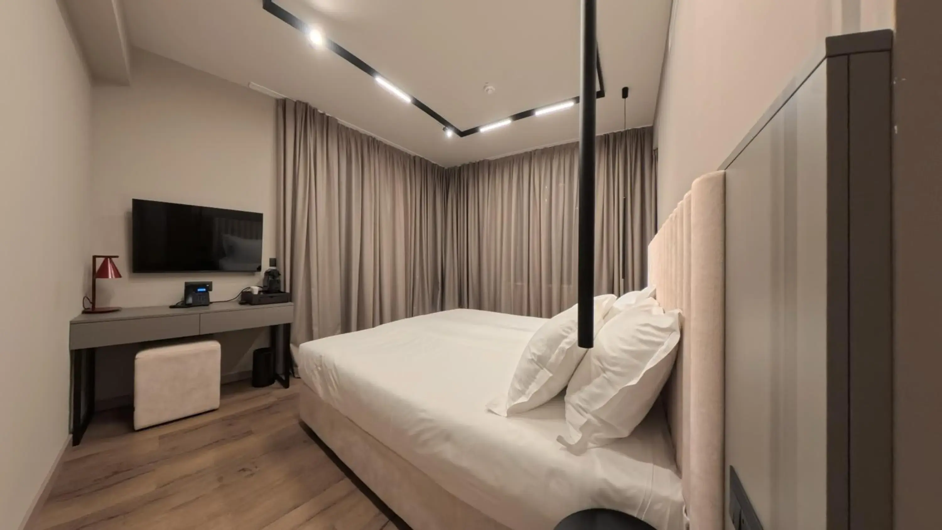 Bed in Hotel Aquarius Dubrovnik Bed in Hotel Aquarius Dubrovnik