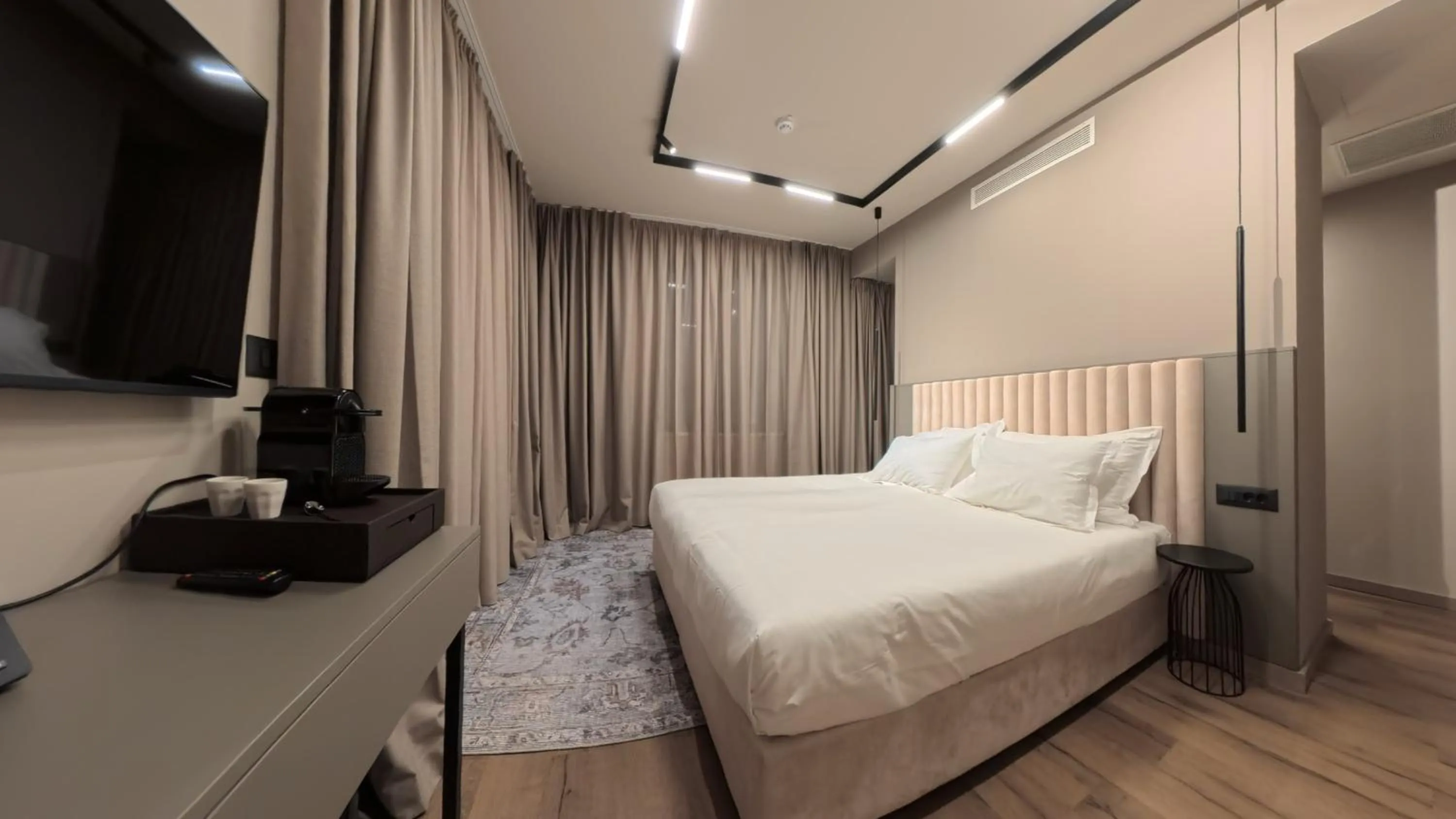 Bed in Hotel Aquarius Dubrovnik