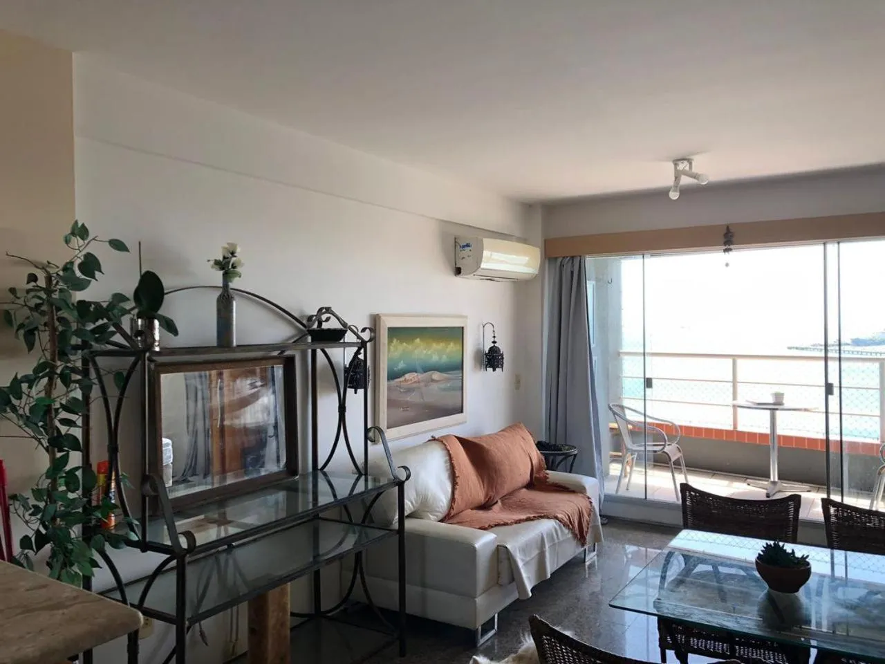 Seating area in Yacht Cost Residence