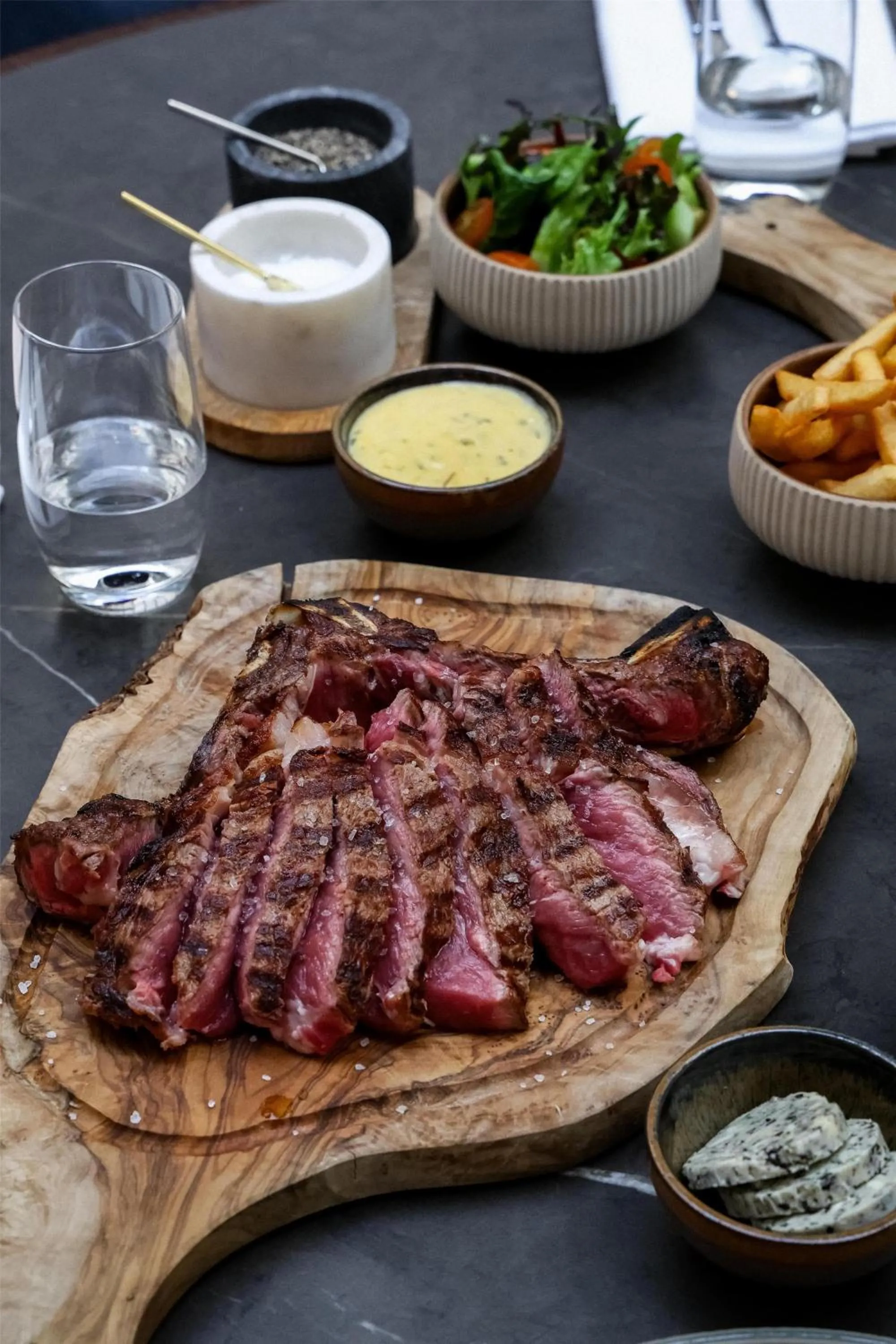 Food and drinks in Radisson Collection Grand Place Brussels