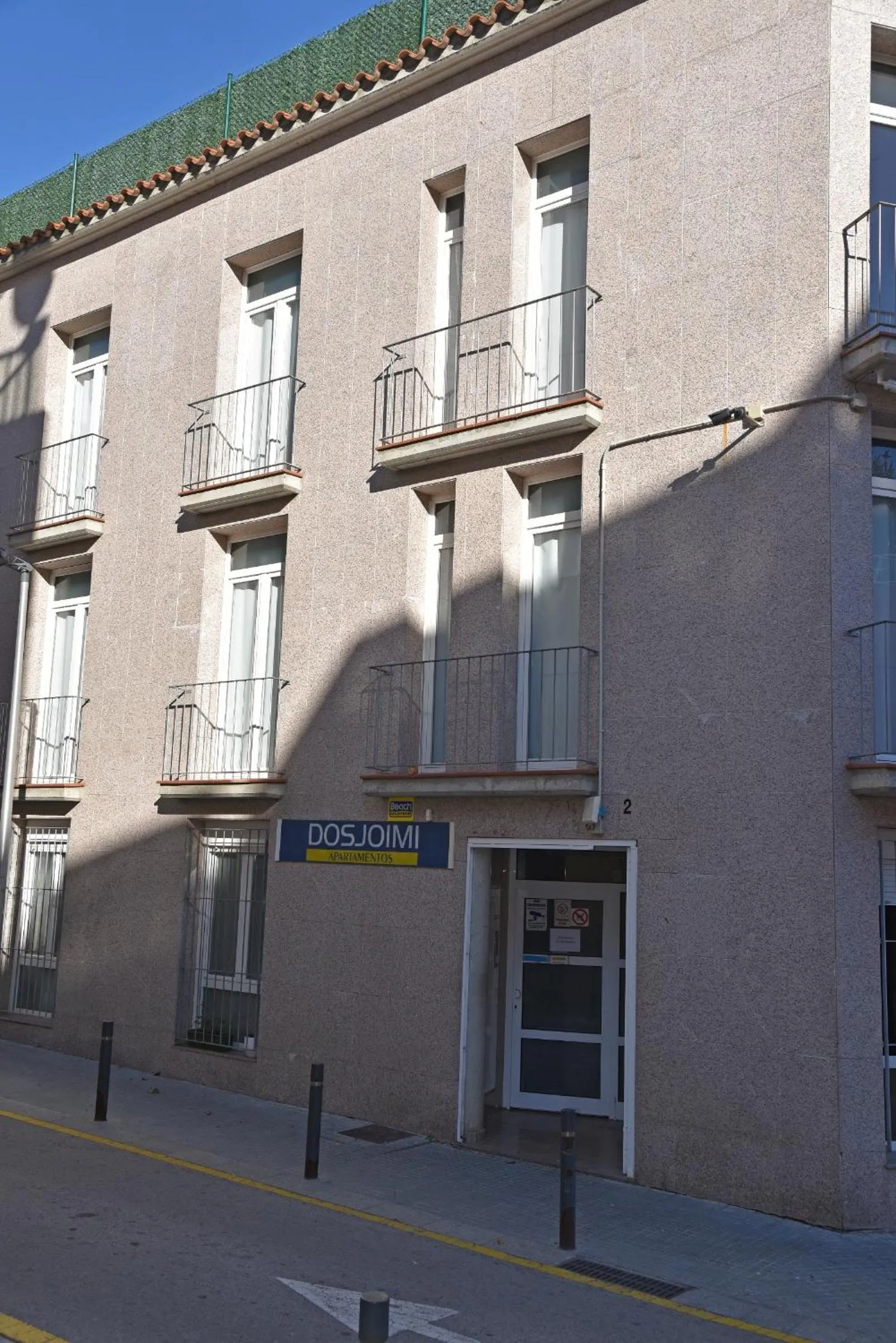 Facade/entrance in Apartamentos AR Dosjoimi