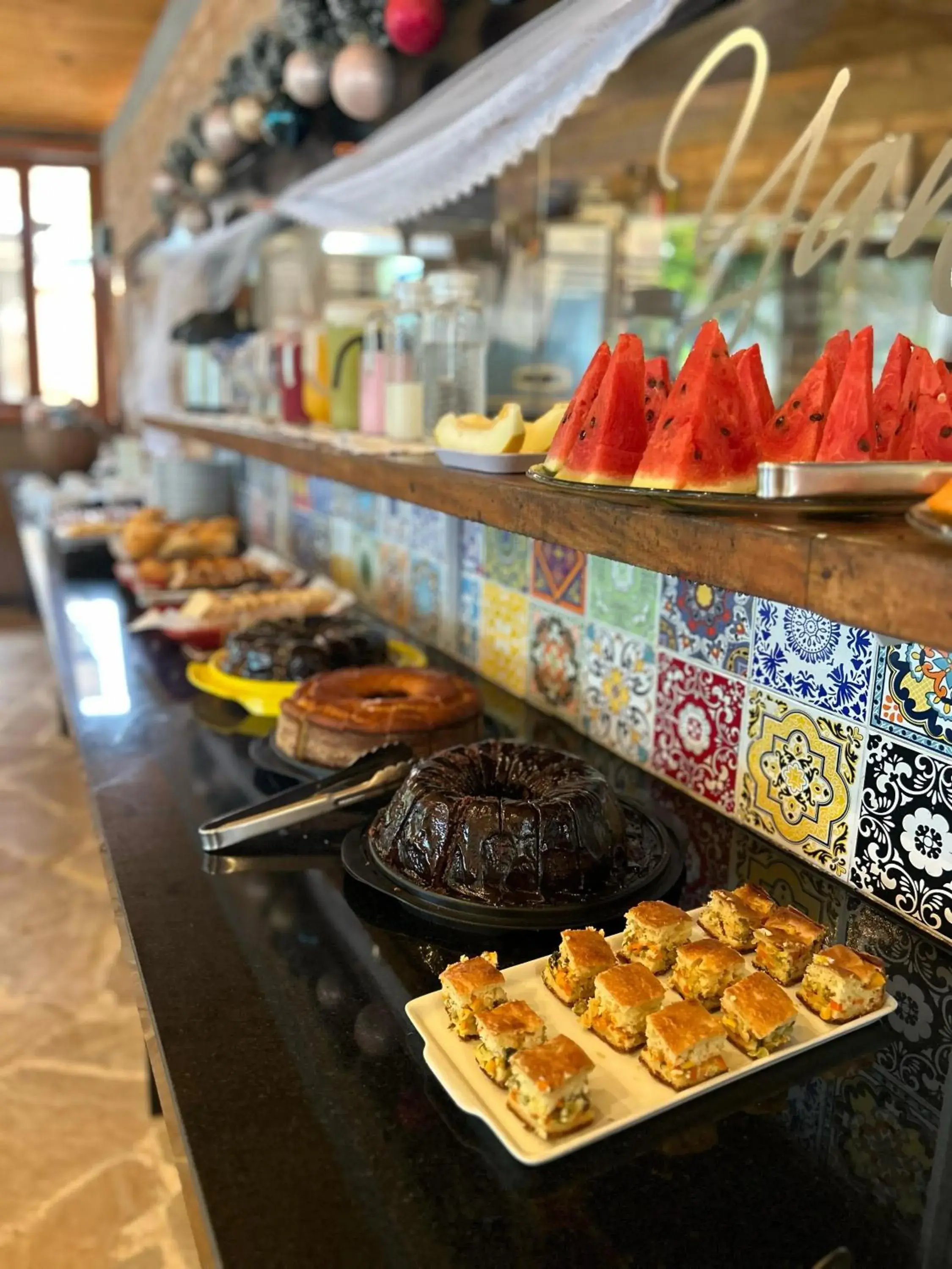 Food and drinks in Yannai Chalé Praia Food and drinks in Yannai Chalé Praia