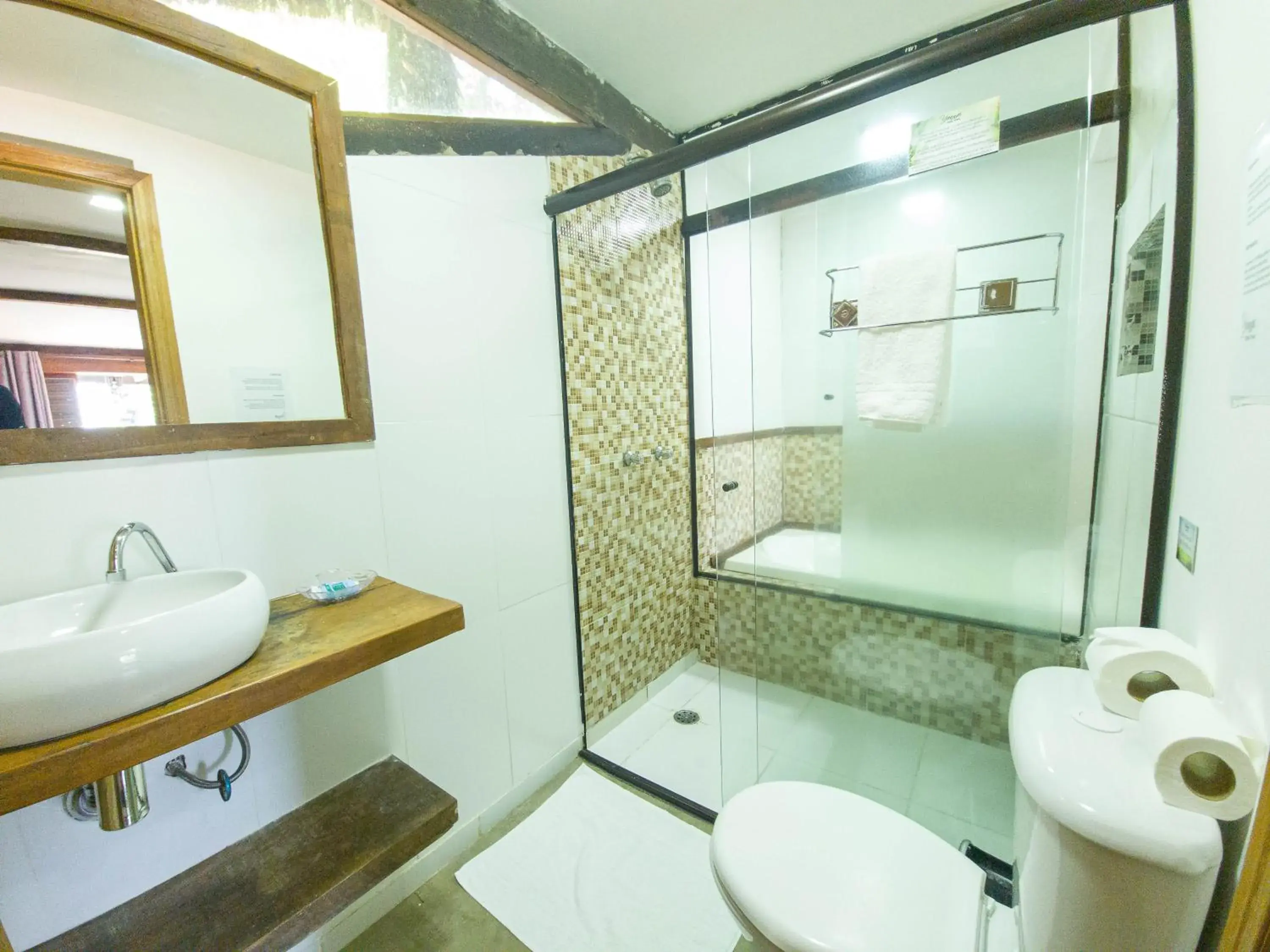 Double Room with Pool View in Yannai Chalé Praia Double Room with Pool View in Yannai Chalé Praia