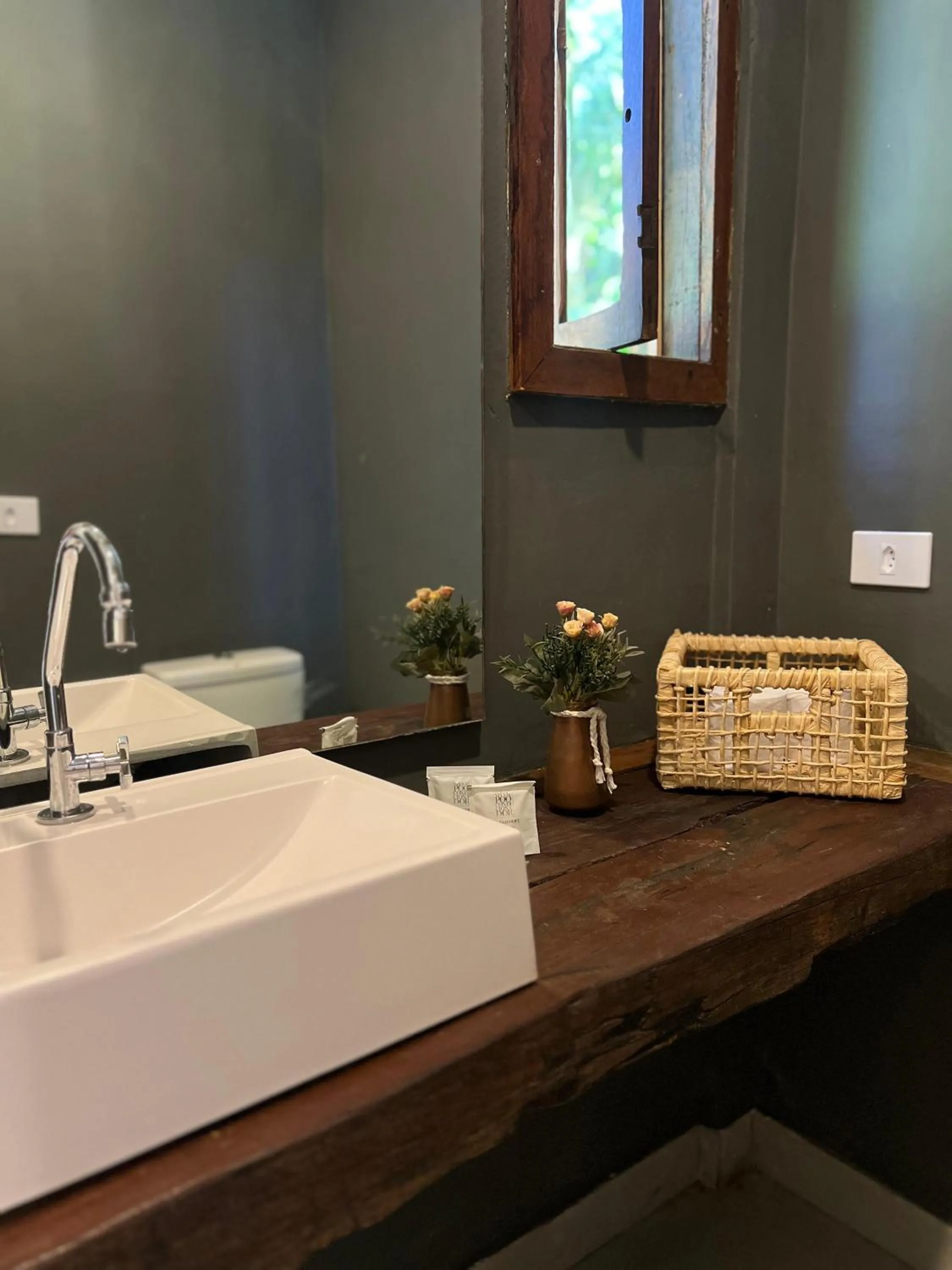 Bathroom in Yannai Chalé Praia