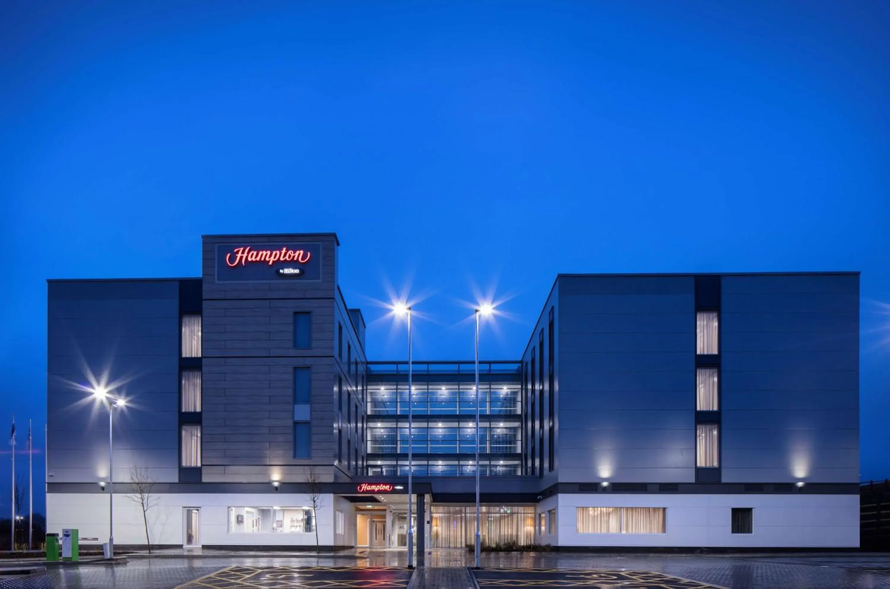 Property building in Hampton By Hilton Bristol Airport Property building in Hampton By Hilton Bristol Airport