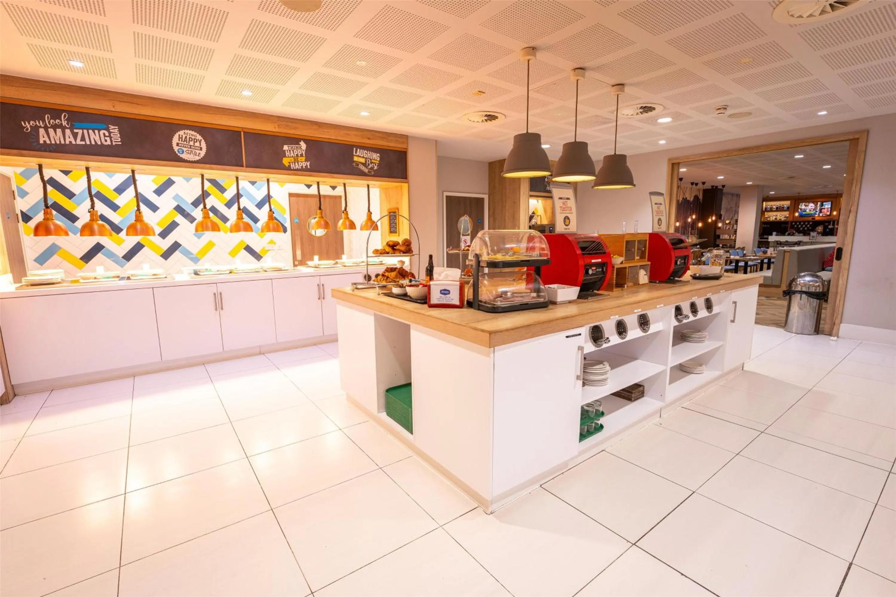 Breakfast in Hampton By Hilton Bristol Airport