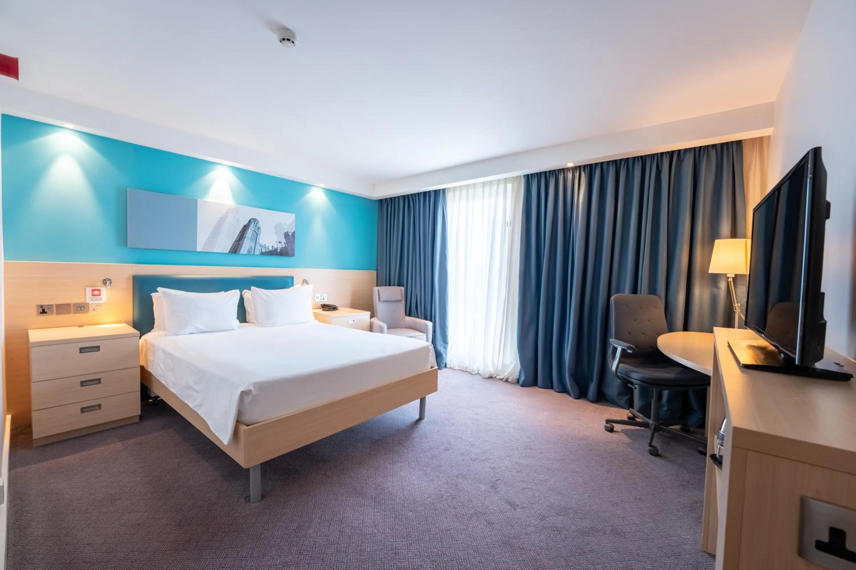 Bedroom, Bed in Hampton By Hilton Bristol Airport
