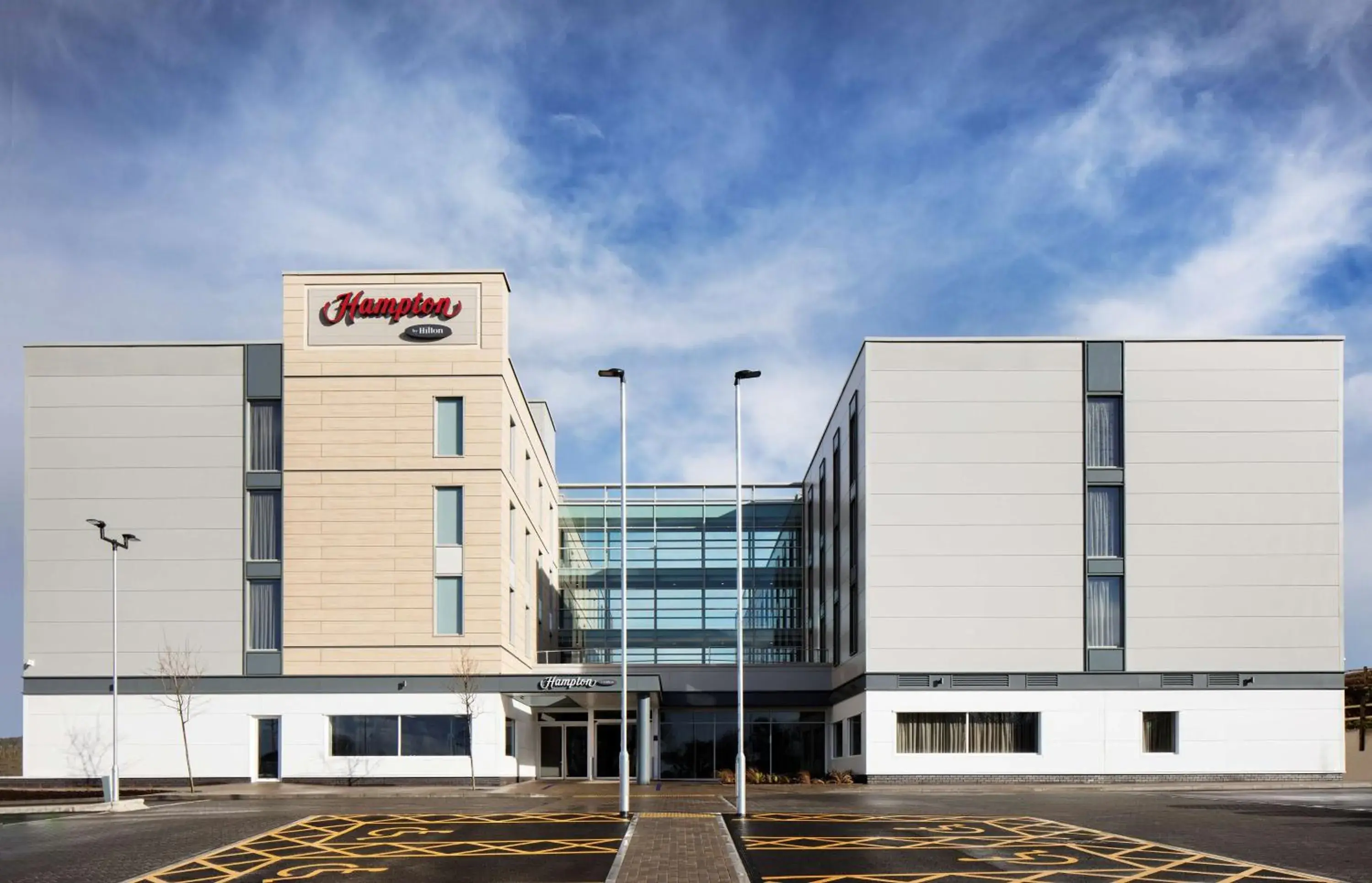 Property building in Hampton By Hilton Bristol Airport Property building in Hampton By Hilton Bristol Airport