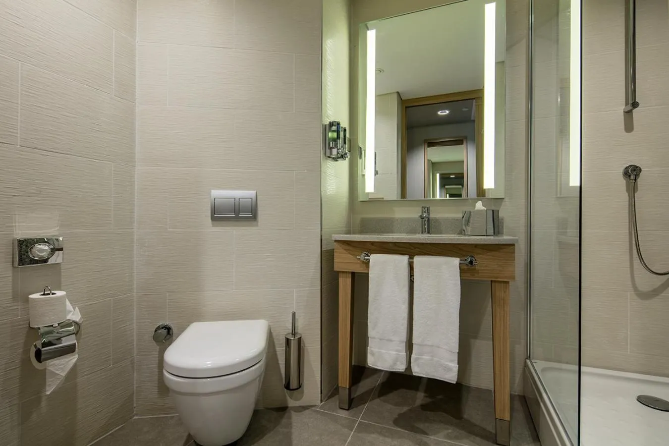 Toilet in Hampton By Hilton Izmir Aliaga