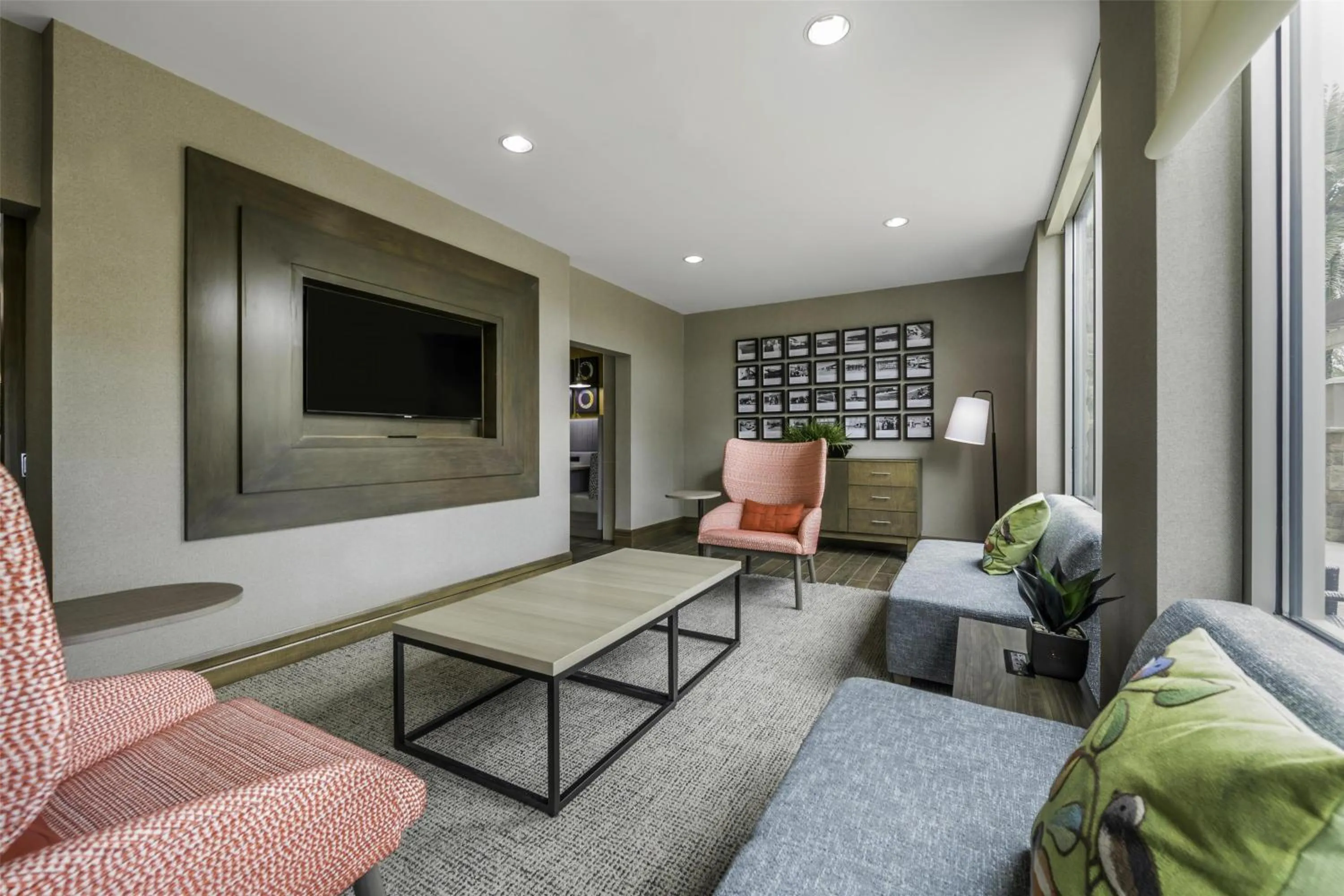 Meeting/conference room in Home2 Suites By Hilton St. Simons Island