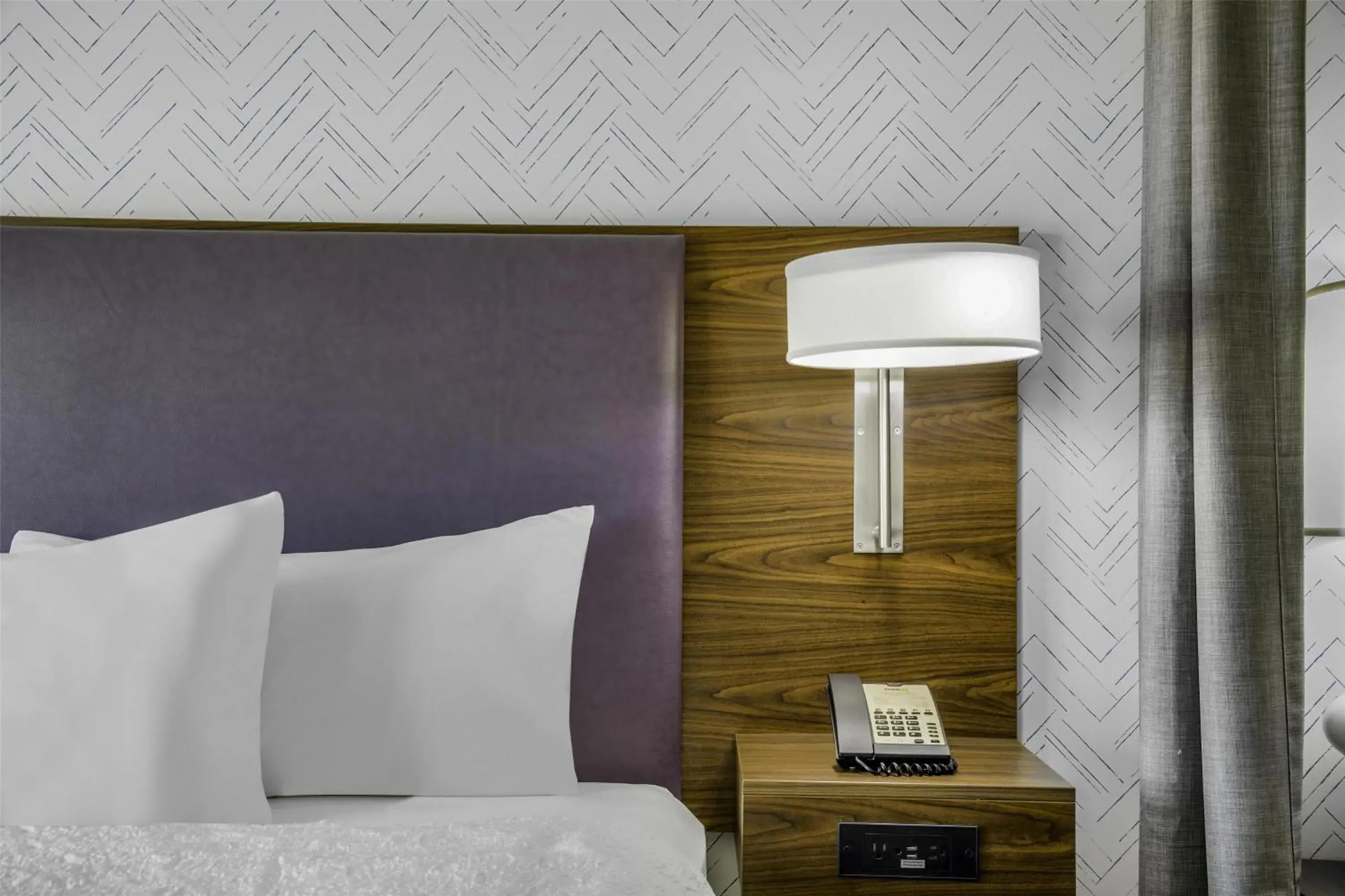 Bed in Home2 Suites By Hilton St. Simons Island Bed in Home2 Suites By Hilton St. Simons Island