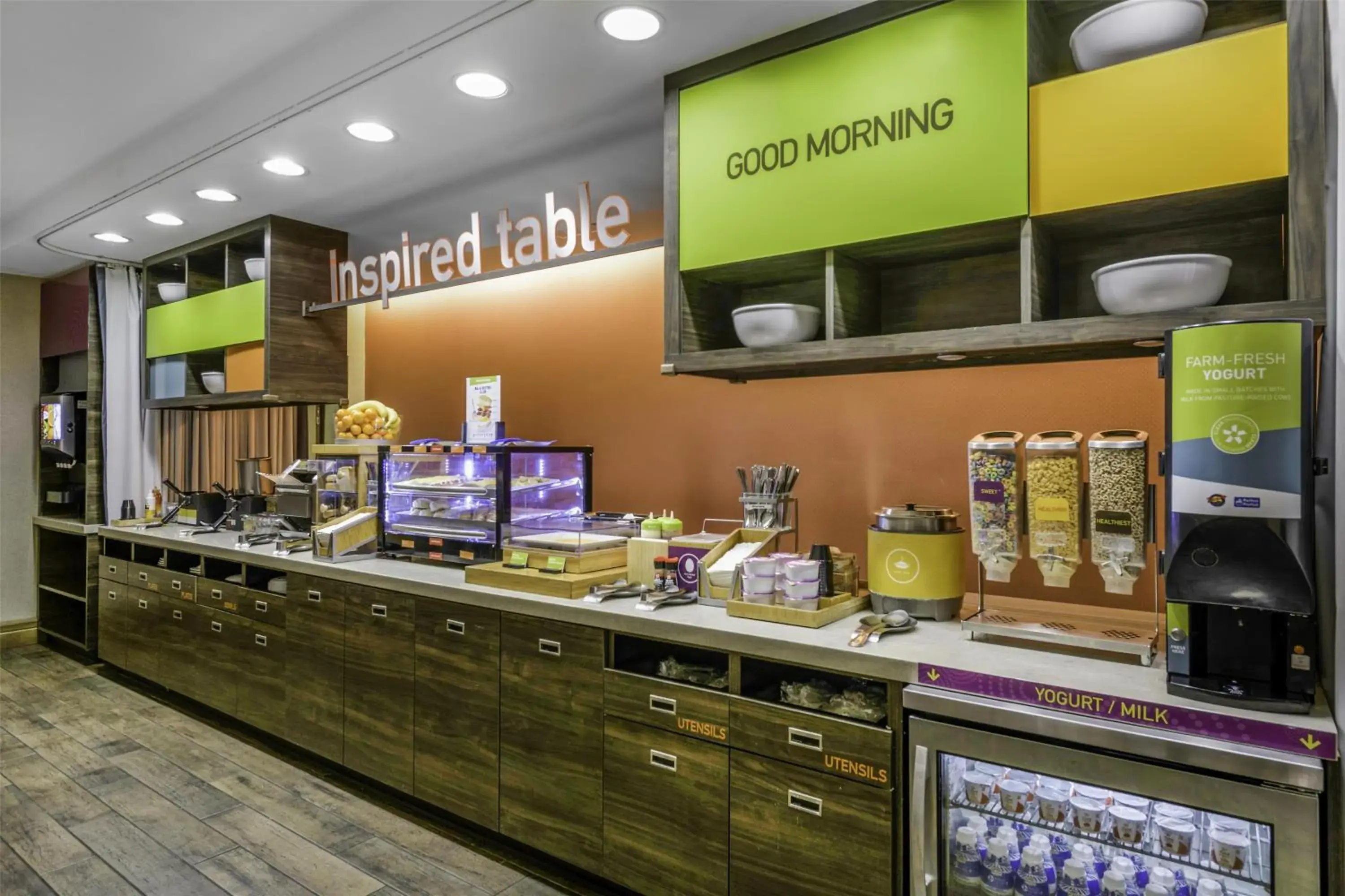 Breakfast in Home2 Suites By Hilton St. Simons Island Breakfast in Home2 Suites By Hilton St. Simons Island