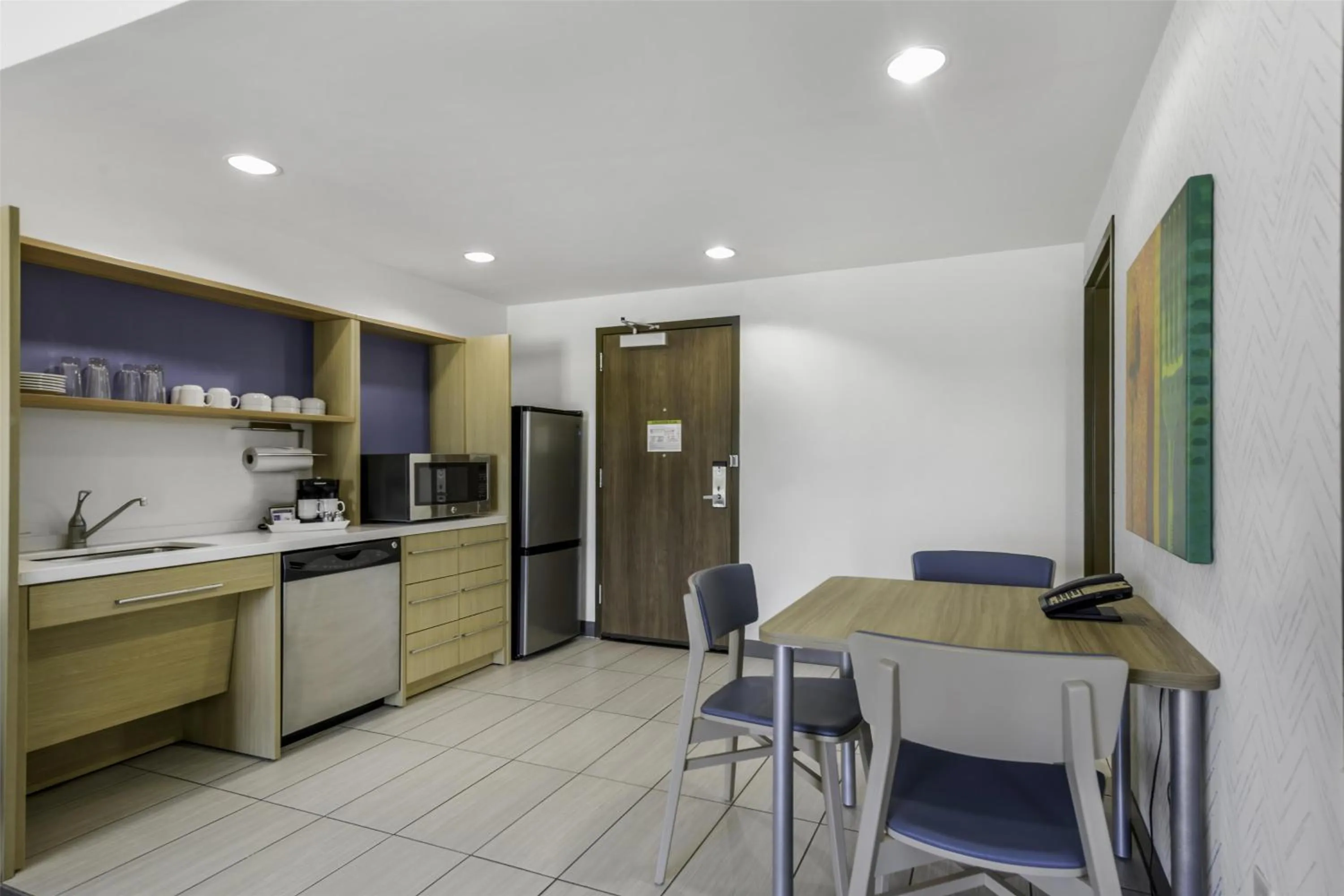 Kitchen or kitchenette in Home2 Suites By Hilton St. Simons Island