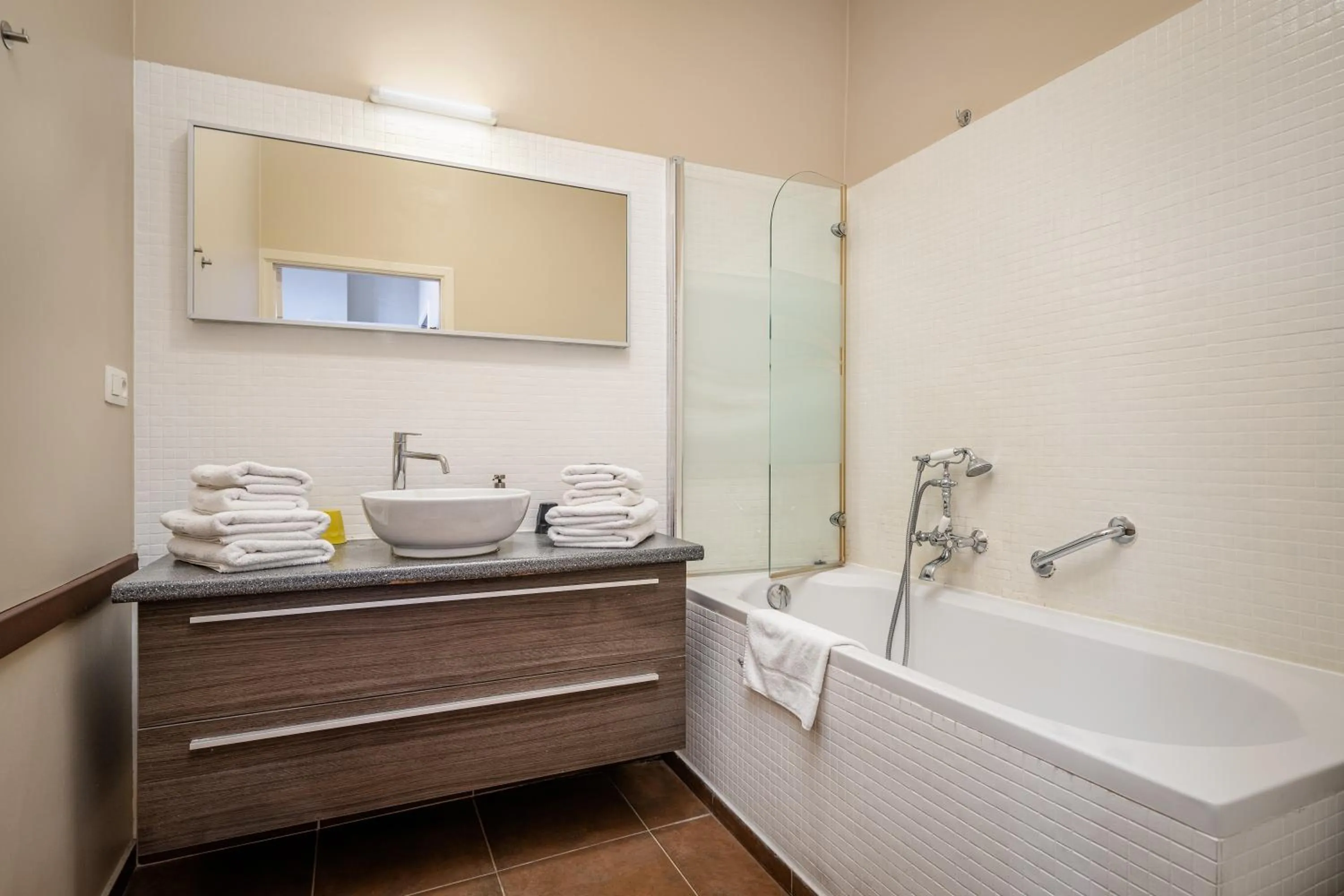 Bathroom in Hotel Van Eyck