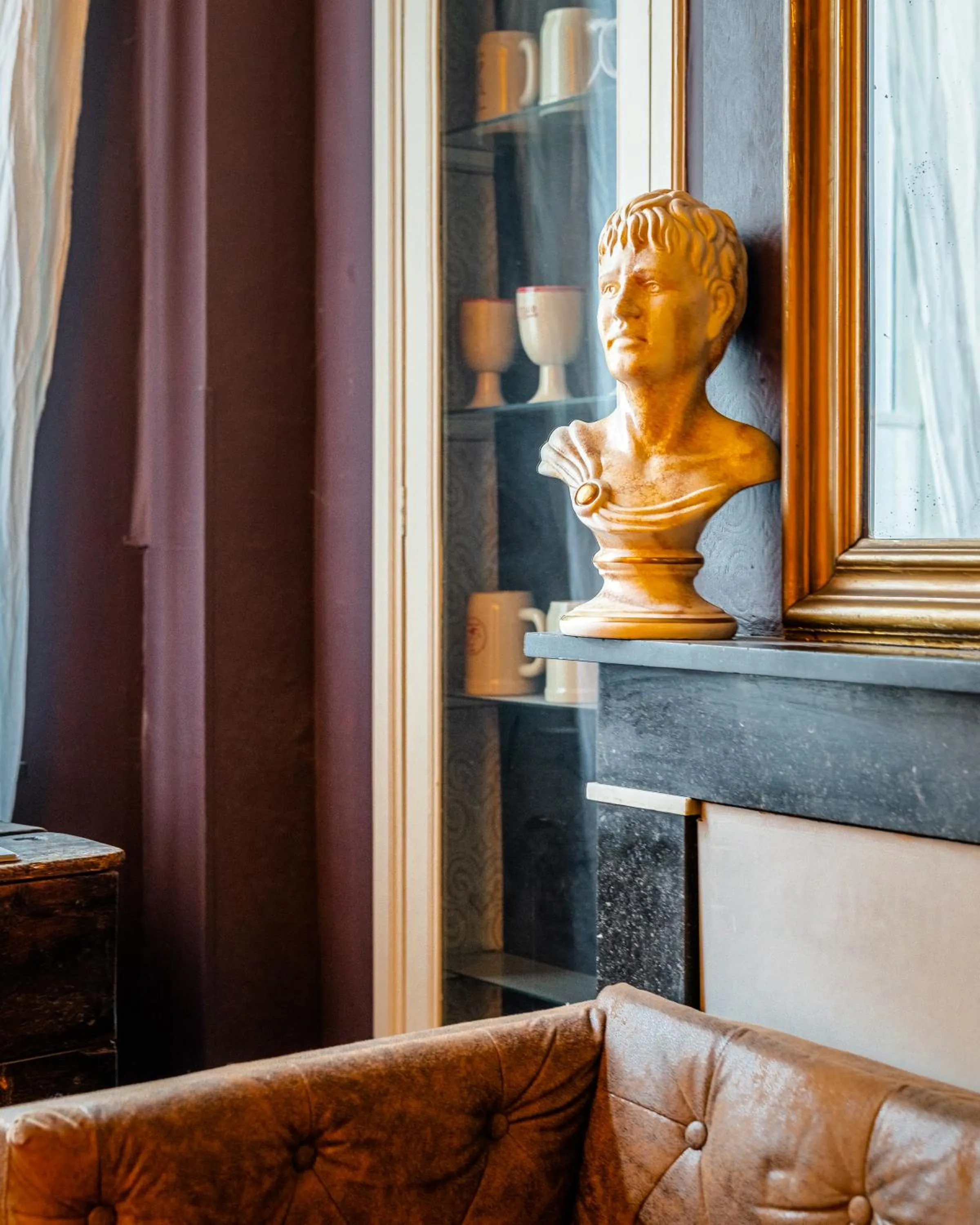 Lobby or reception in Hotel Van Eyck