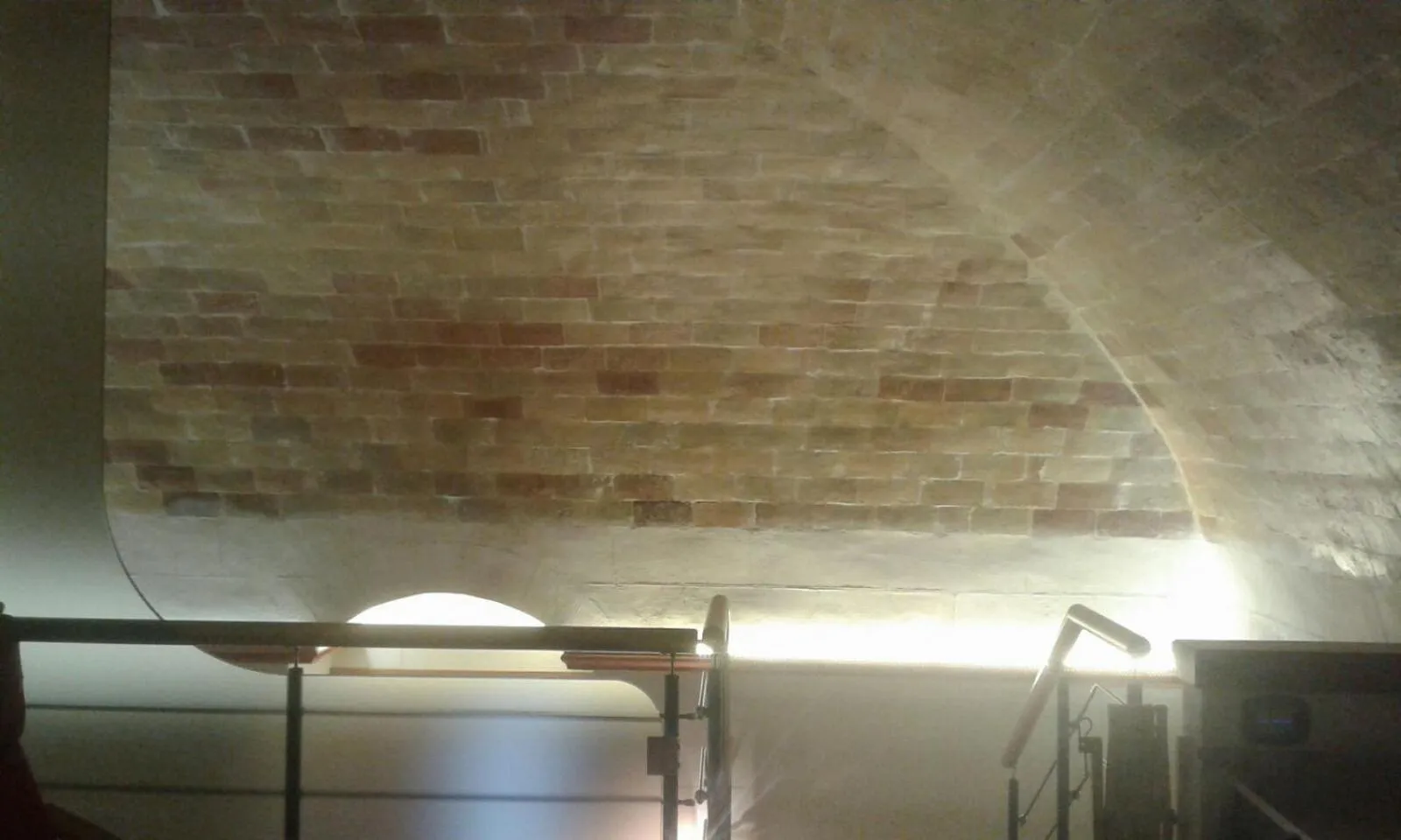 Decorative detail in Portico dei Sassi