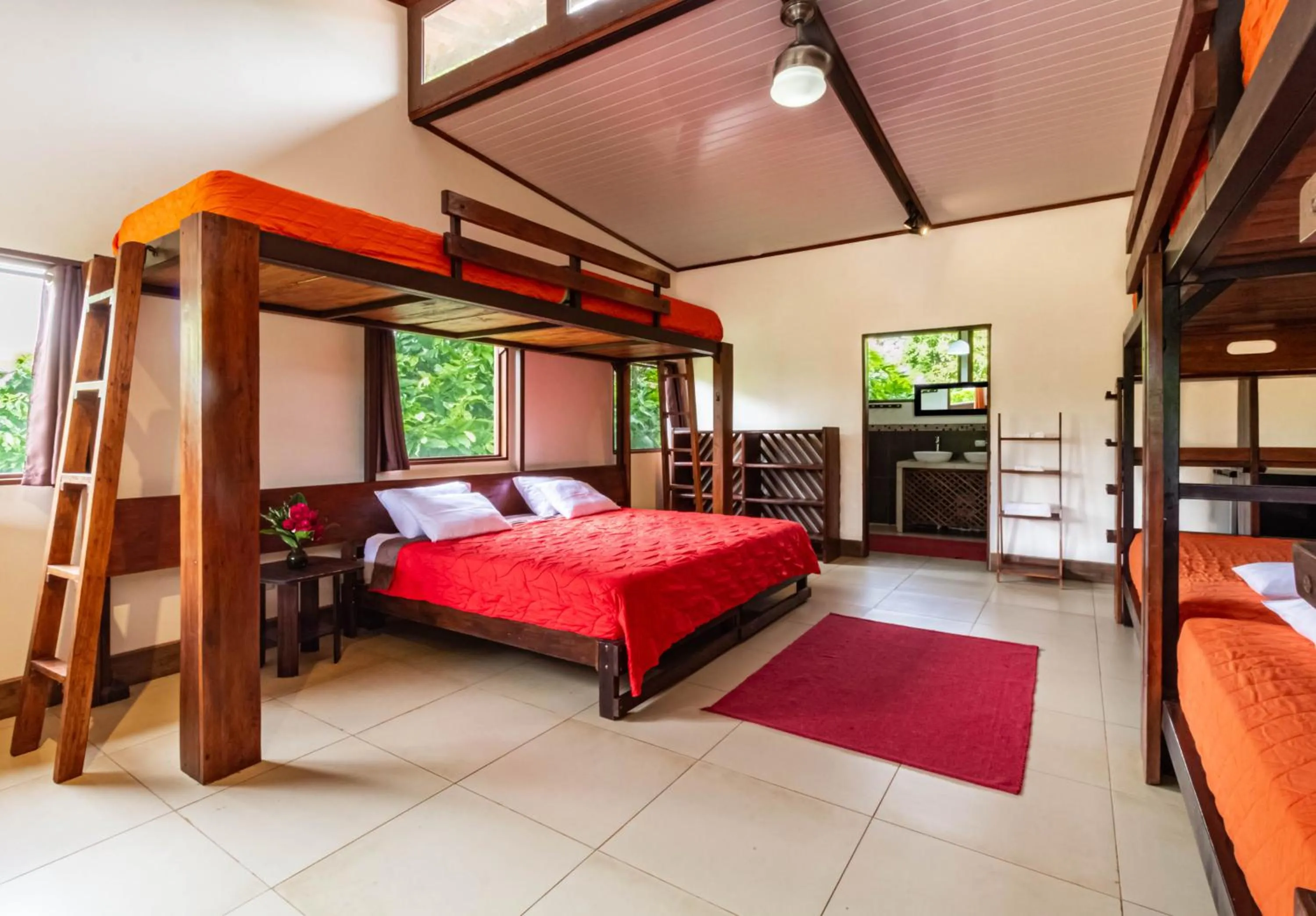 Bedroom, Bed in La Anita Rain Forest