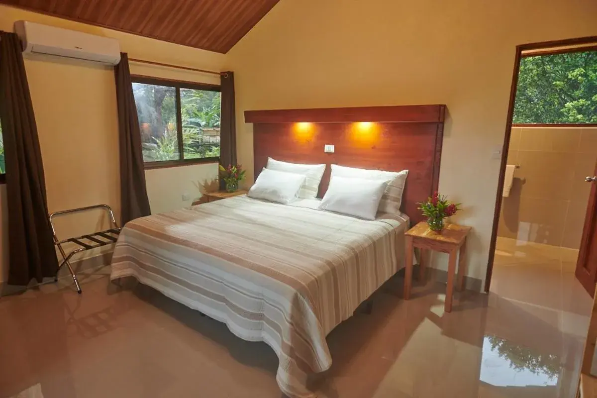 Deluxe Bungalow in La Anita Rain Forest Deluxe Bungalow in La Anita Rain Forest