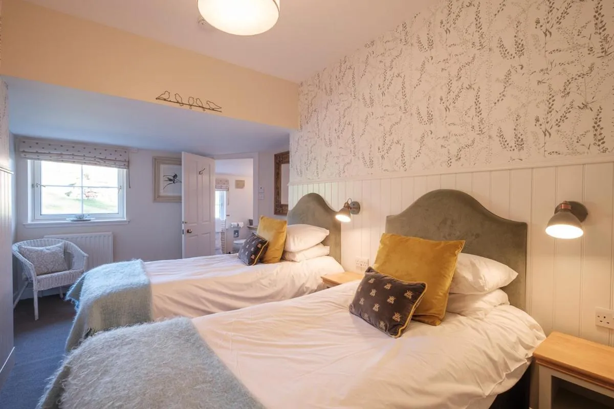 Bed in Douneside House