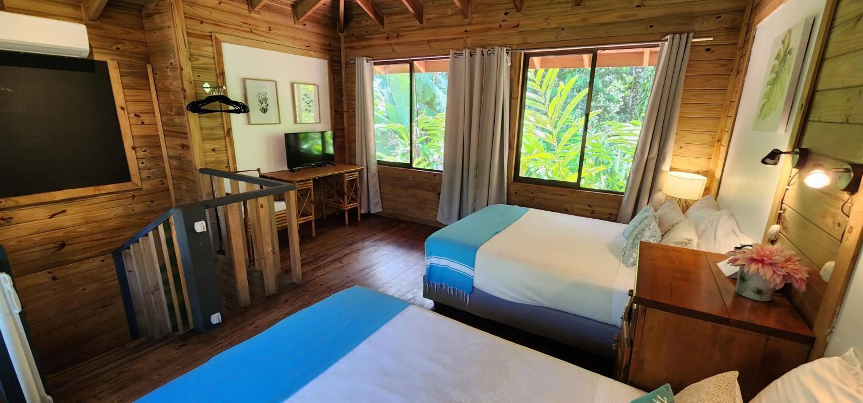 TV and multimedia, Bed in Boutique Hotel y Spa Tangara Azul