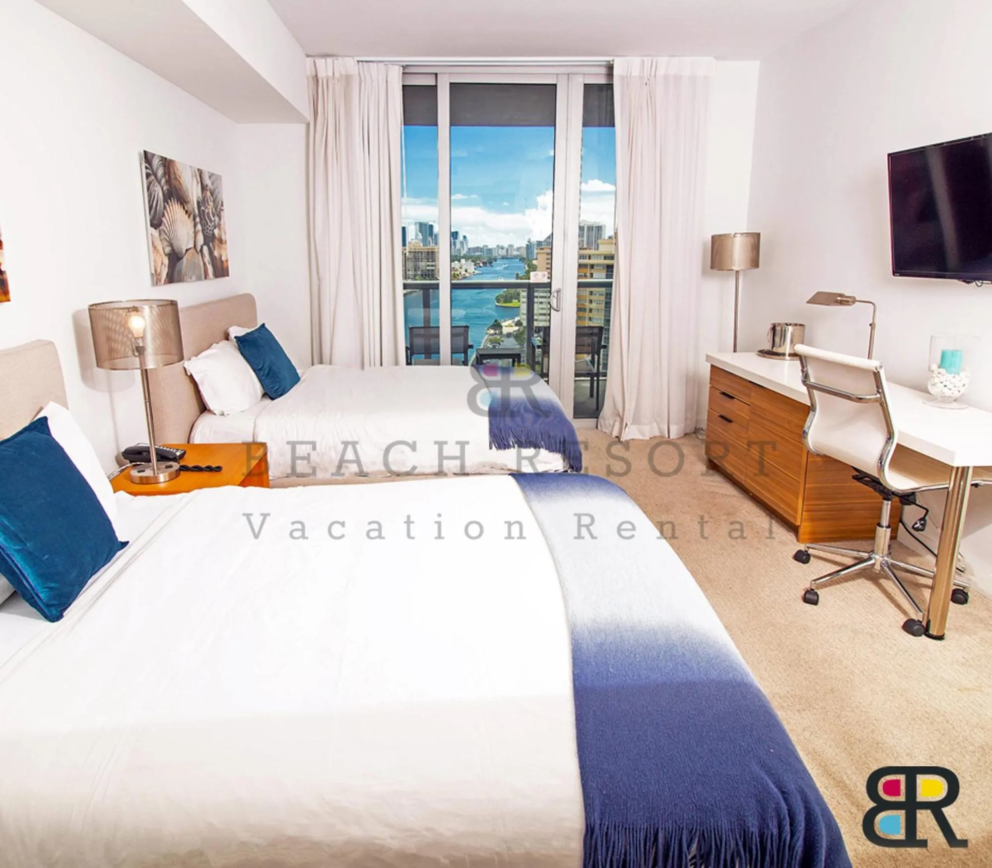 Photo of the whole room in Bwalk Resort Rentals