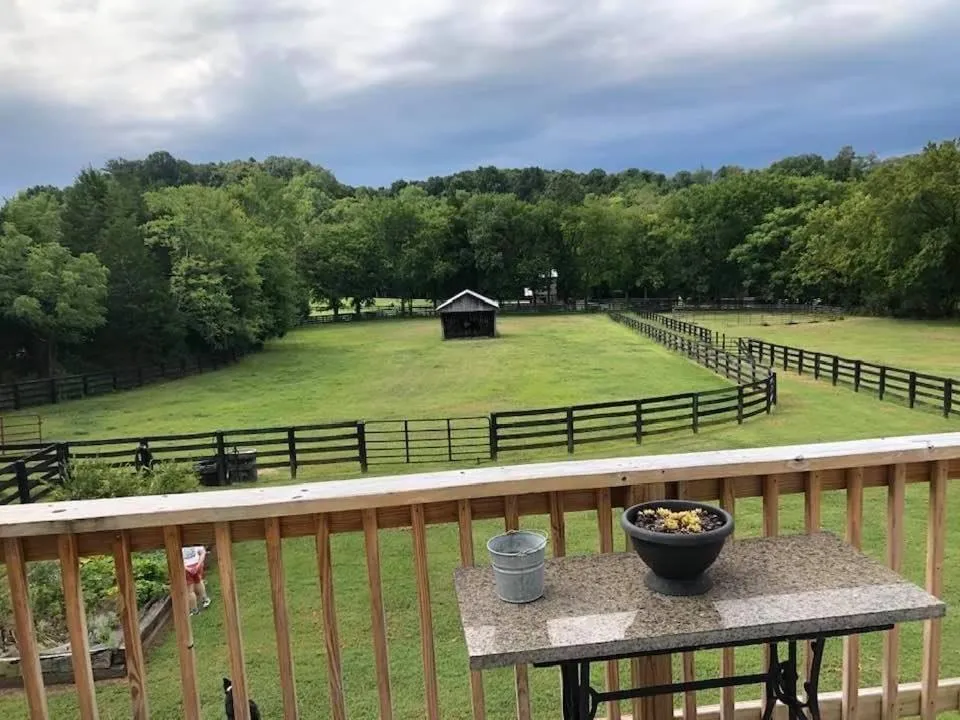 Balcony/Terrace in Full Circle Farm Inn