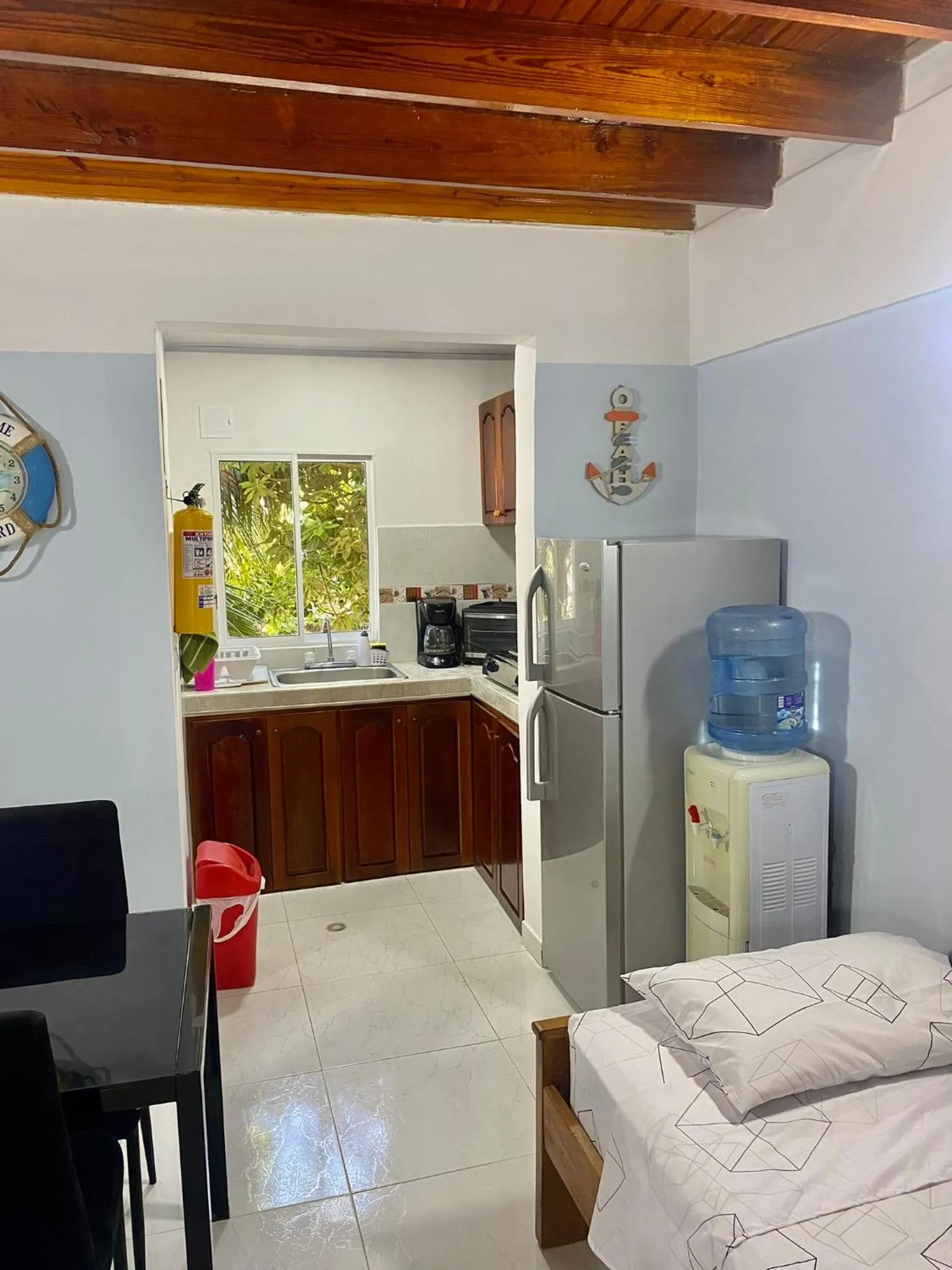 Kitchen or kitchenette, Bed in Cabaña Diana