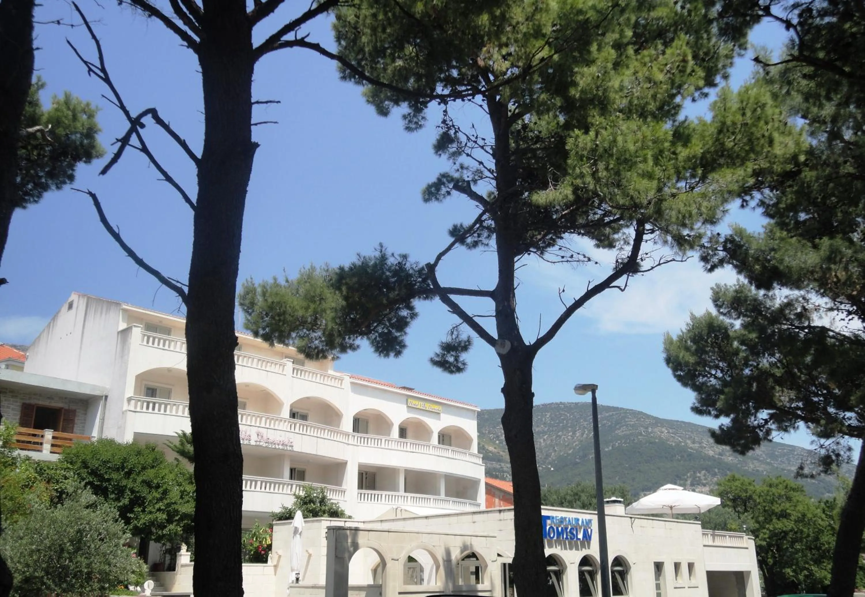 Facade/entrance in Villa Daniela