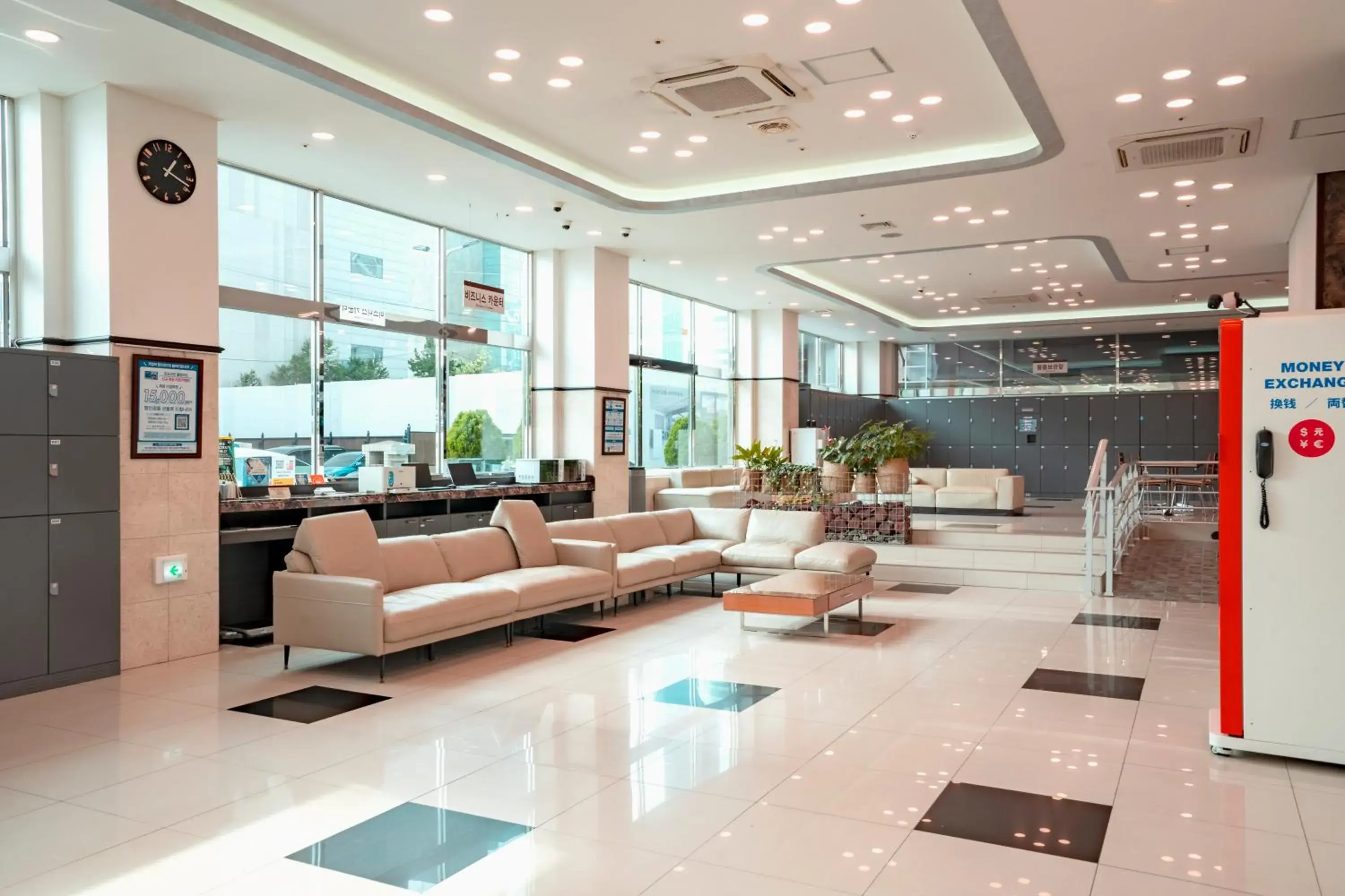 Lobby or reception in Toyoko Inn Busan Haeundae 2 Lobby or reception in Toyoko Inn Busan Haeundae 2