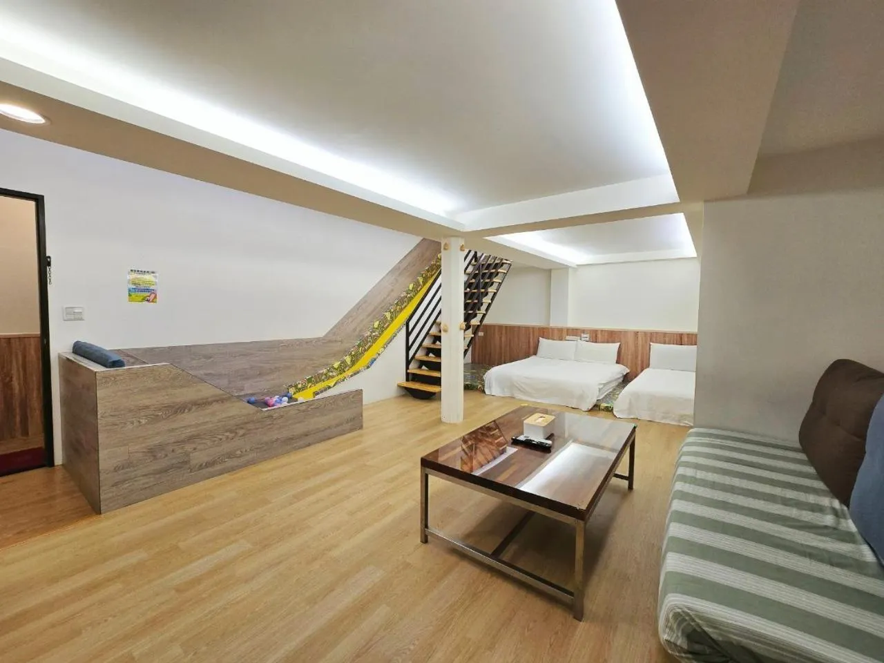 Bed in Happiness Yes Inn