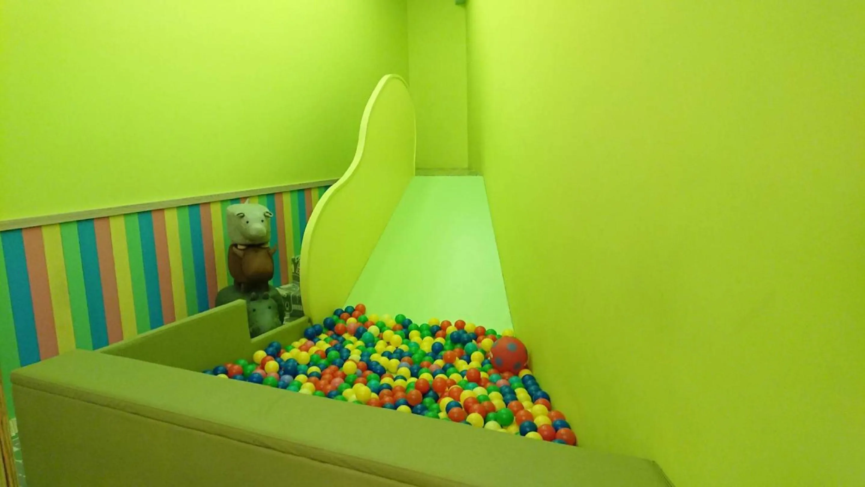 Children play ground in Happiness Yes Inn