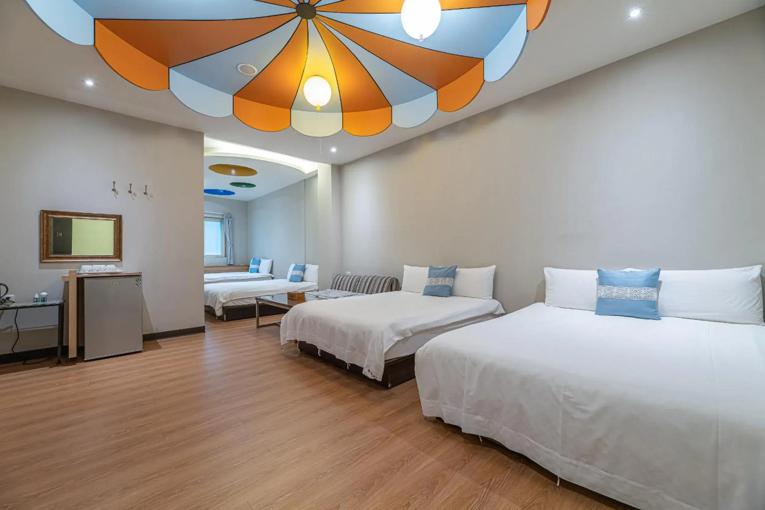 Photo of the whole room, Bed in Happiness Yes Inn Photo of the whole room, Bed in Happiness Yes Inn