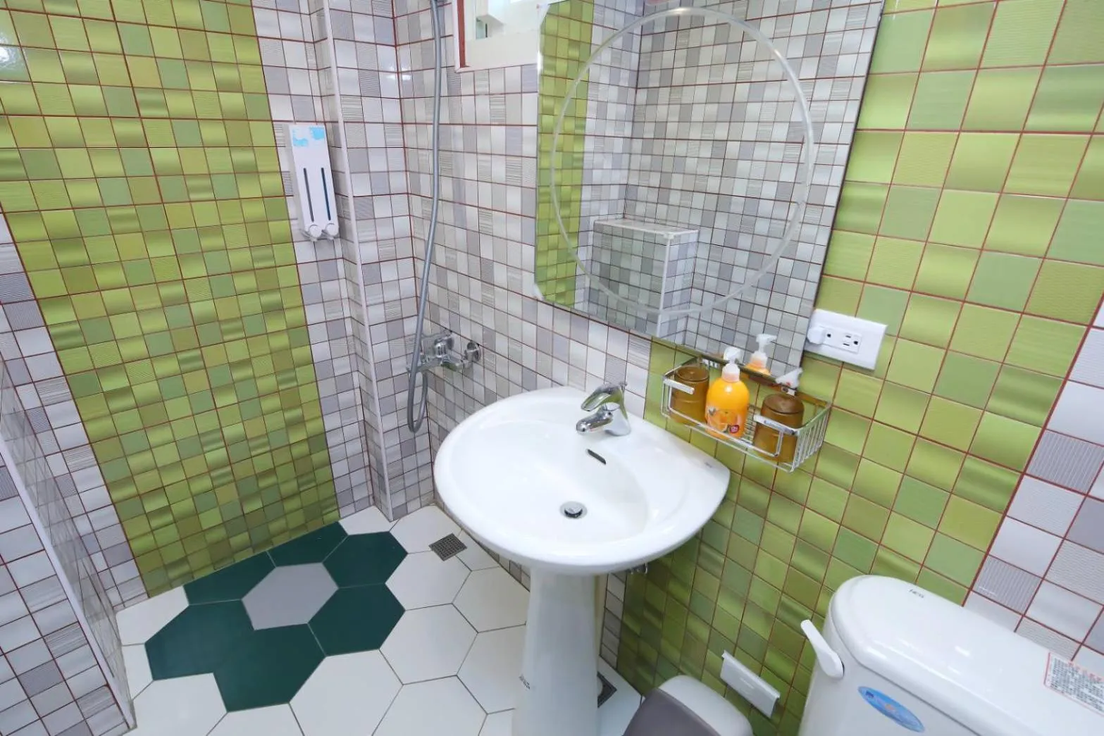 Bathroom in Happiness Yes Inn