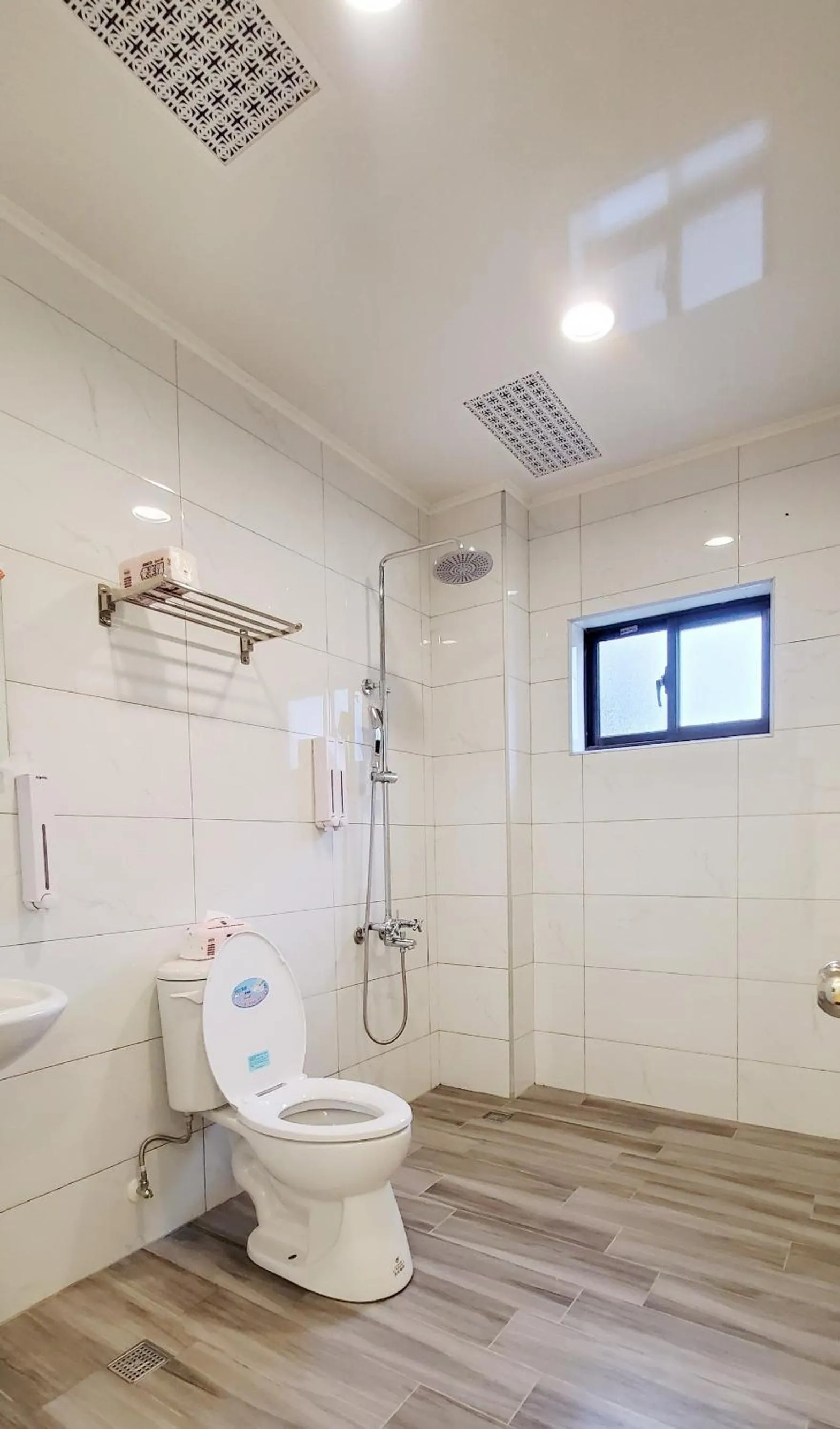 Bathroom in Happiness Yes Inn