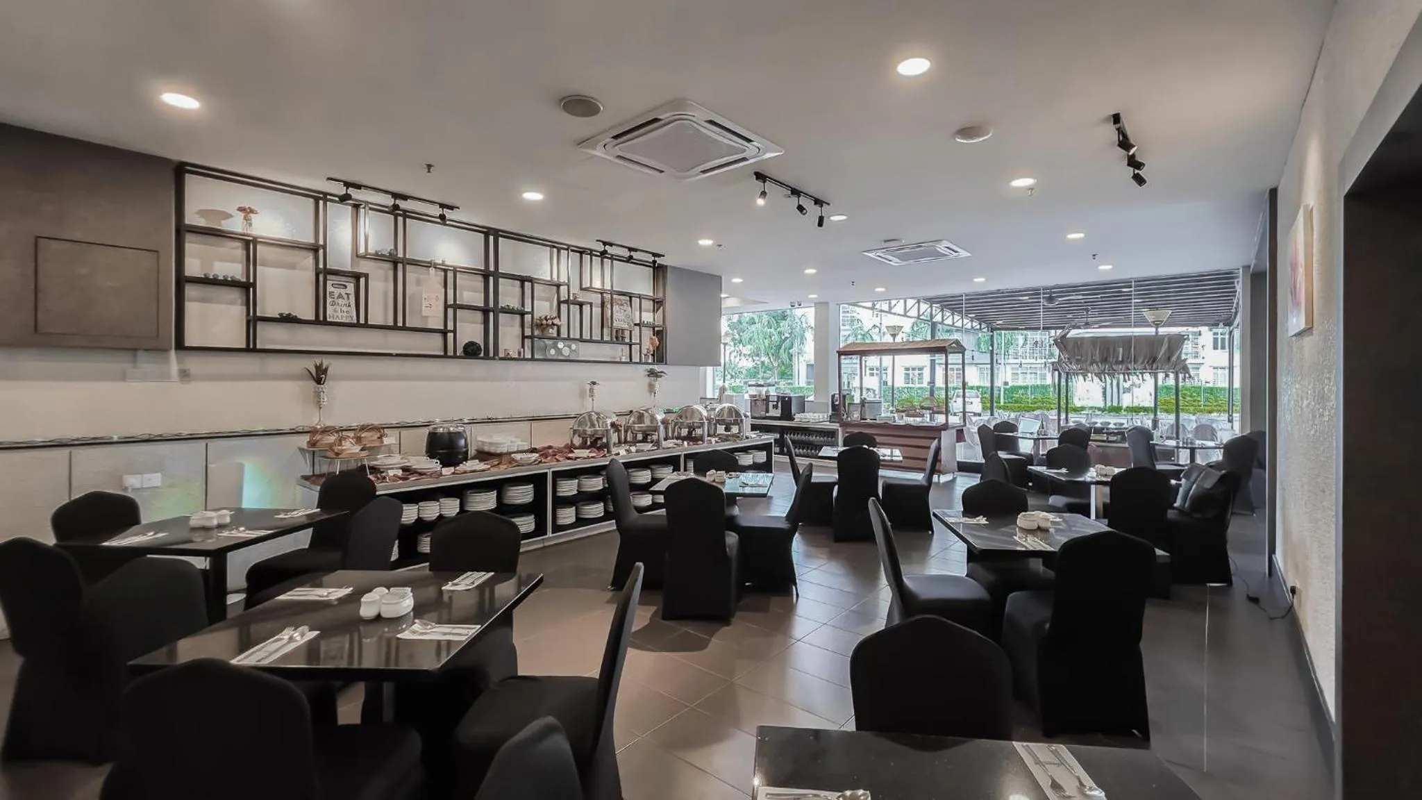 Restaurant/places to eat in Amansari Hotel Nusajaya